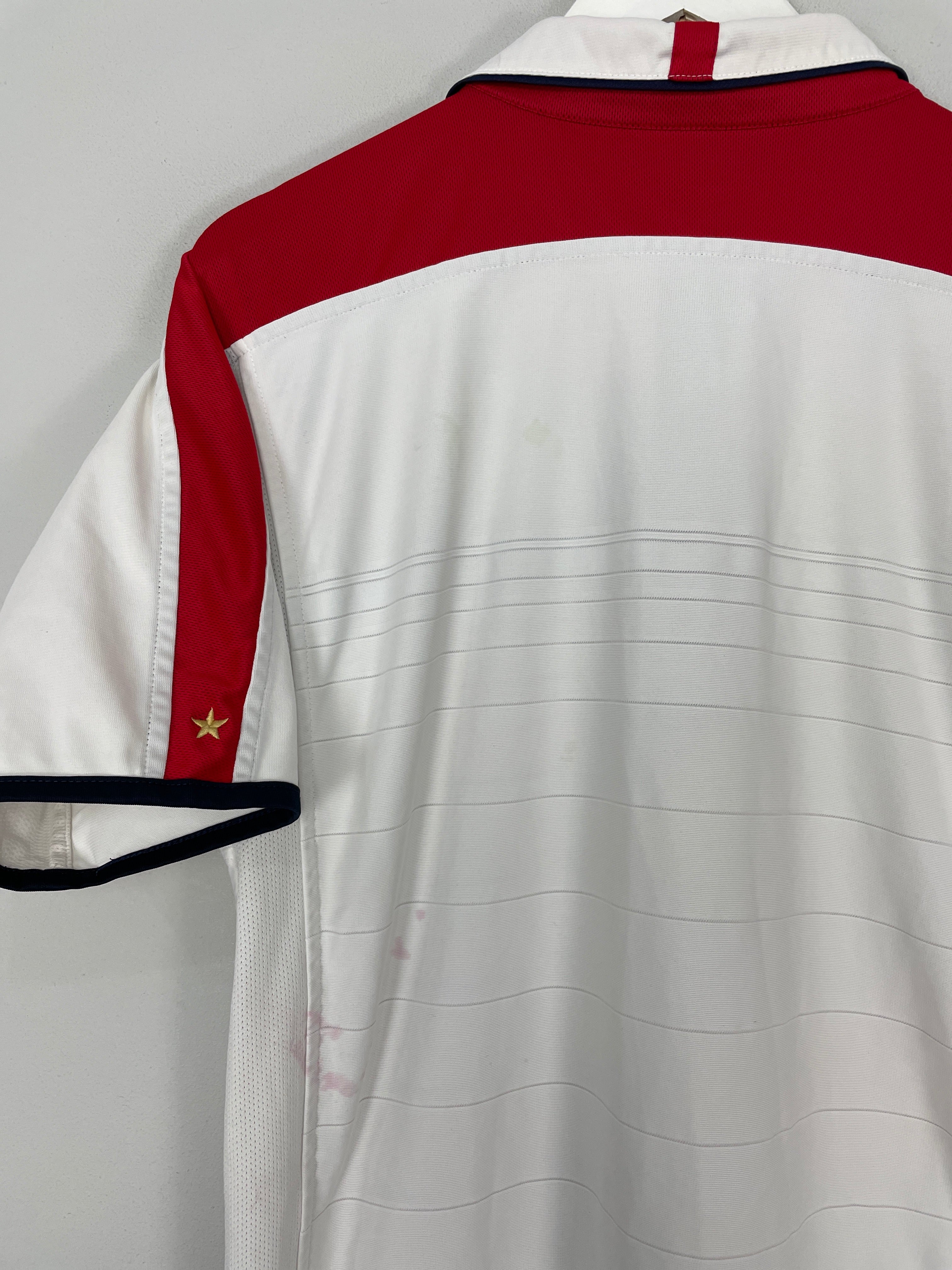 Shop 2003/05 ENGLAND HOME SHIRT (M) UMBRO, classic football shirts, vintage football shirts & retro soccer jerseys at Cult Kits