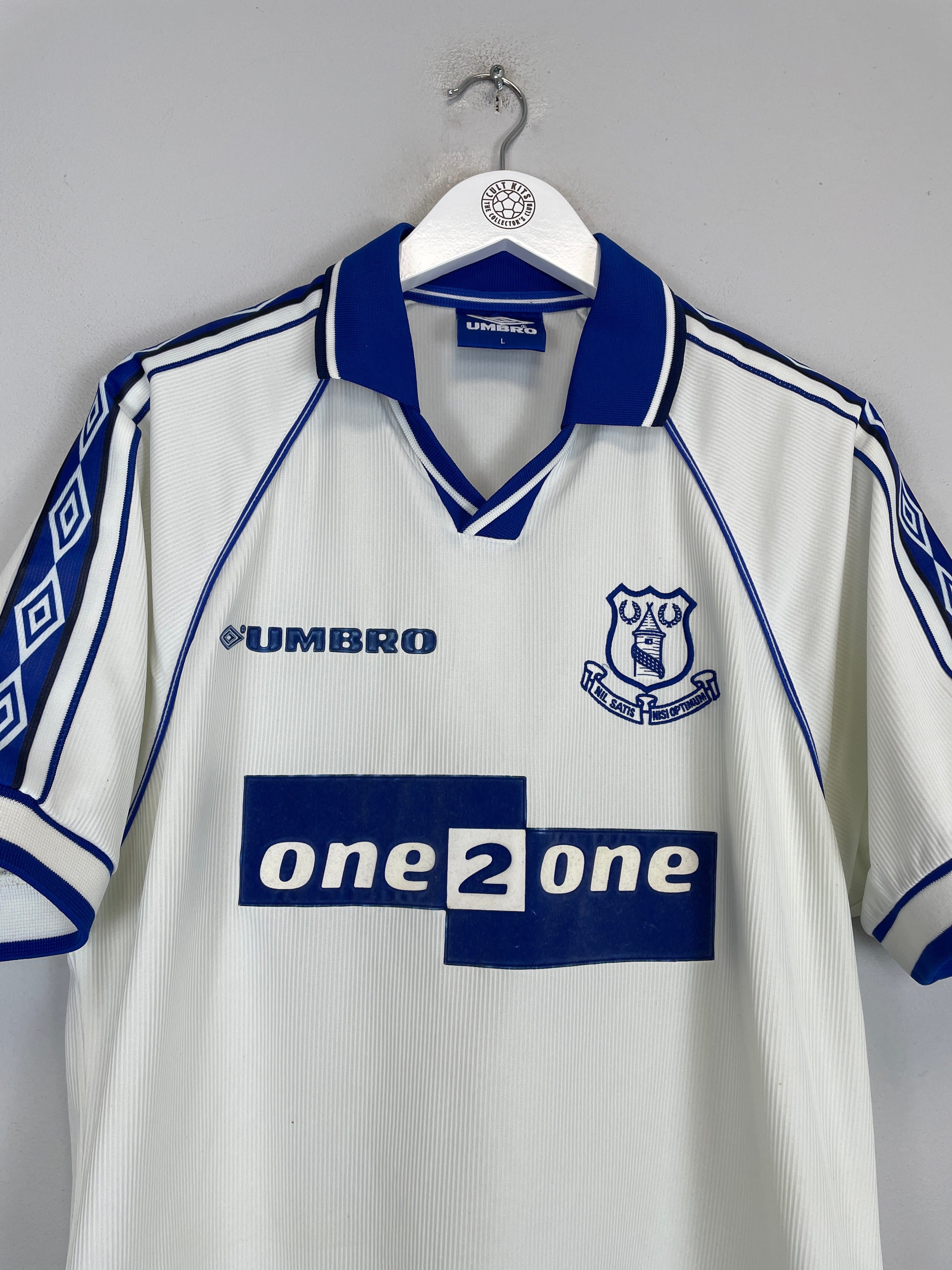 Shop 1998/99 EVERTON AWAY SHIRT (L) UMBRO, classic football shirts, vintage football shirts & retro soccer jerseys at Cult Kits