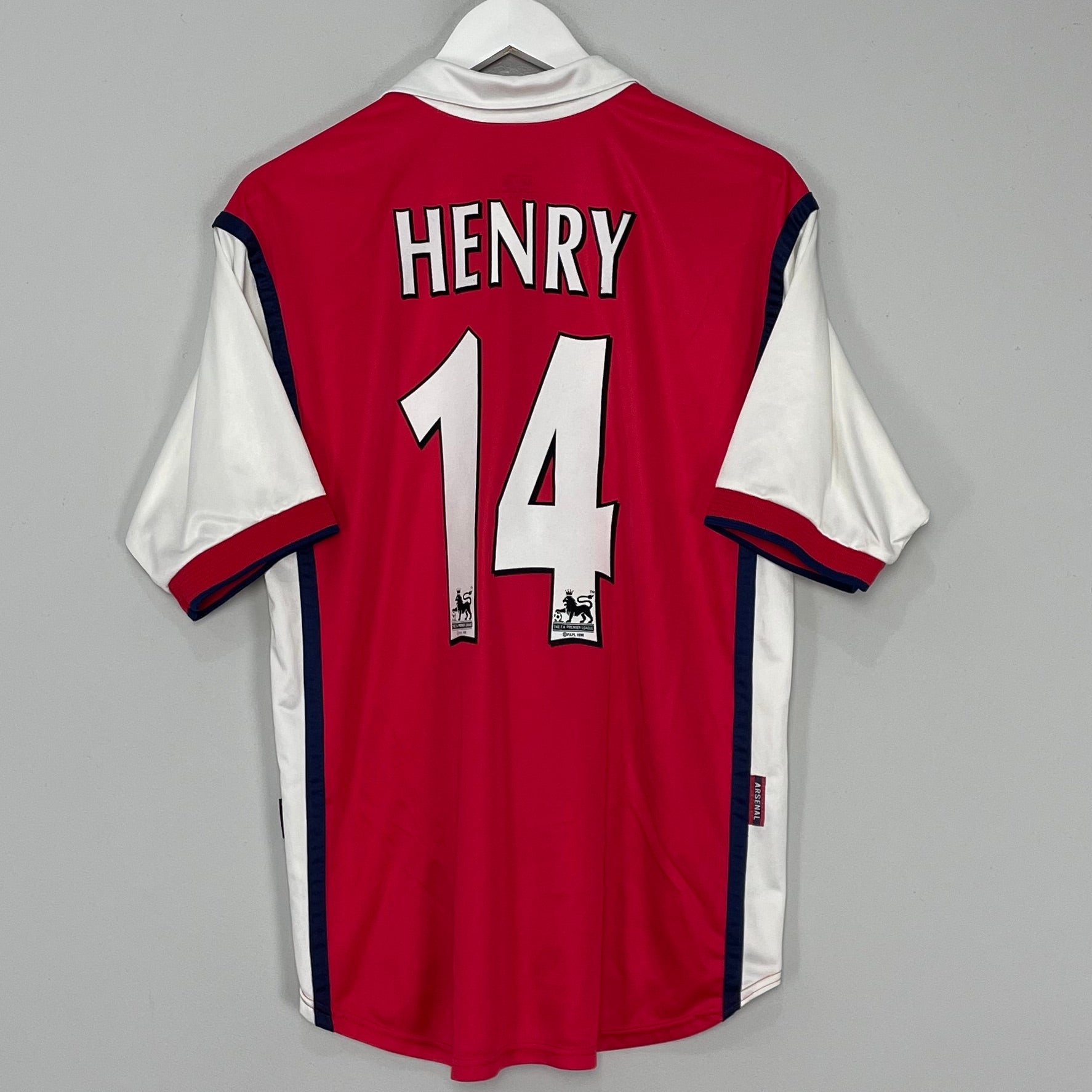 Shop 1999/00 ARSENAL HENRY #14 HOME SHIRT (M) NIKE, classic football shirts, vintage football shirts & retro soccer jerseys at Cult Kits