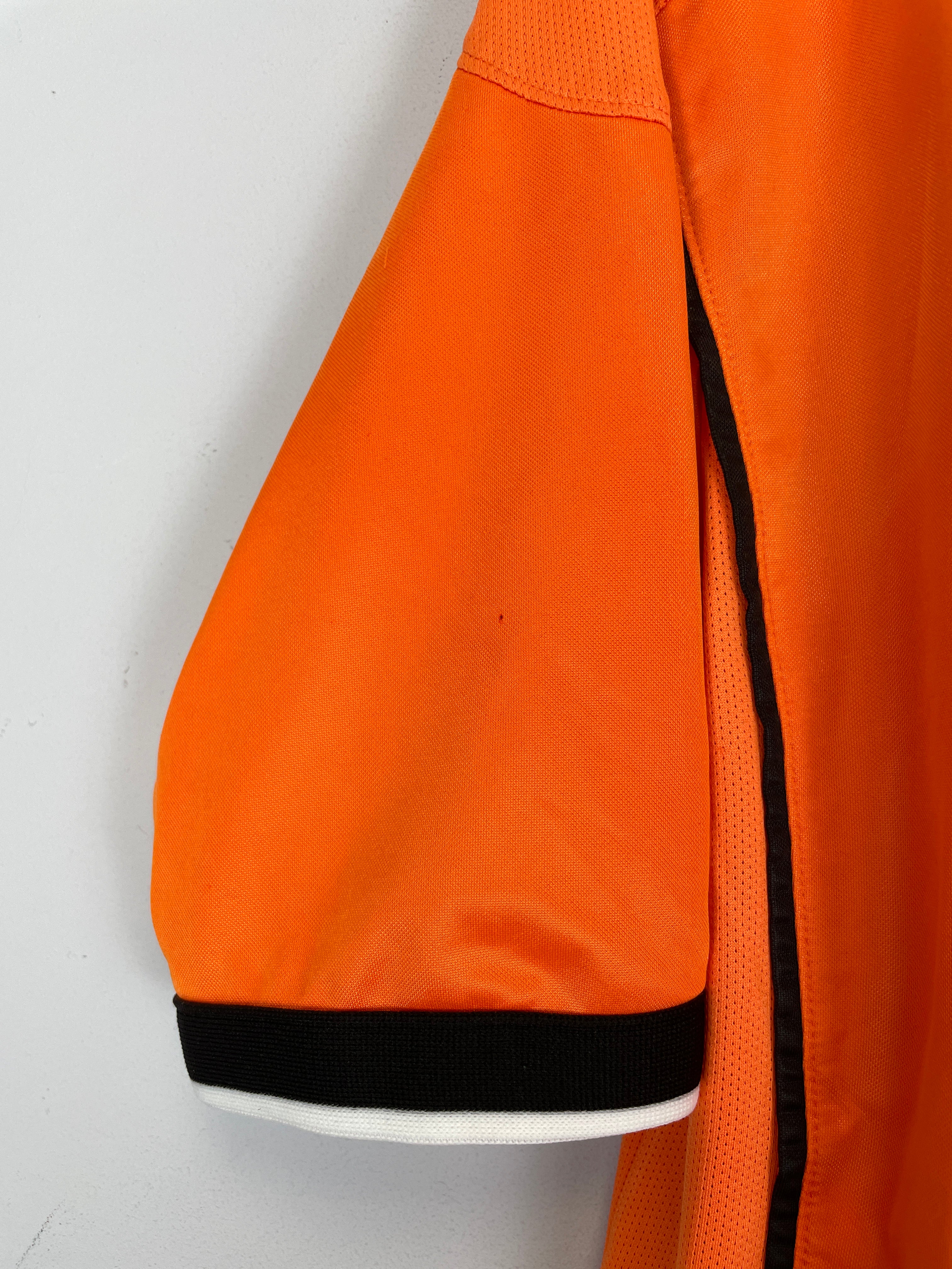 Shop 1998/00 NETHERLANDS KLUIVERT #9 HOME SHIRT (L) NIKE, classic football shirts, vintage football shirts & retro soccer jerseys at Cult Kits