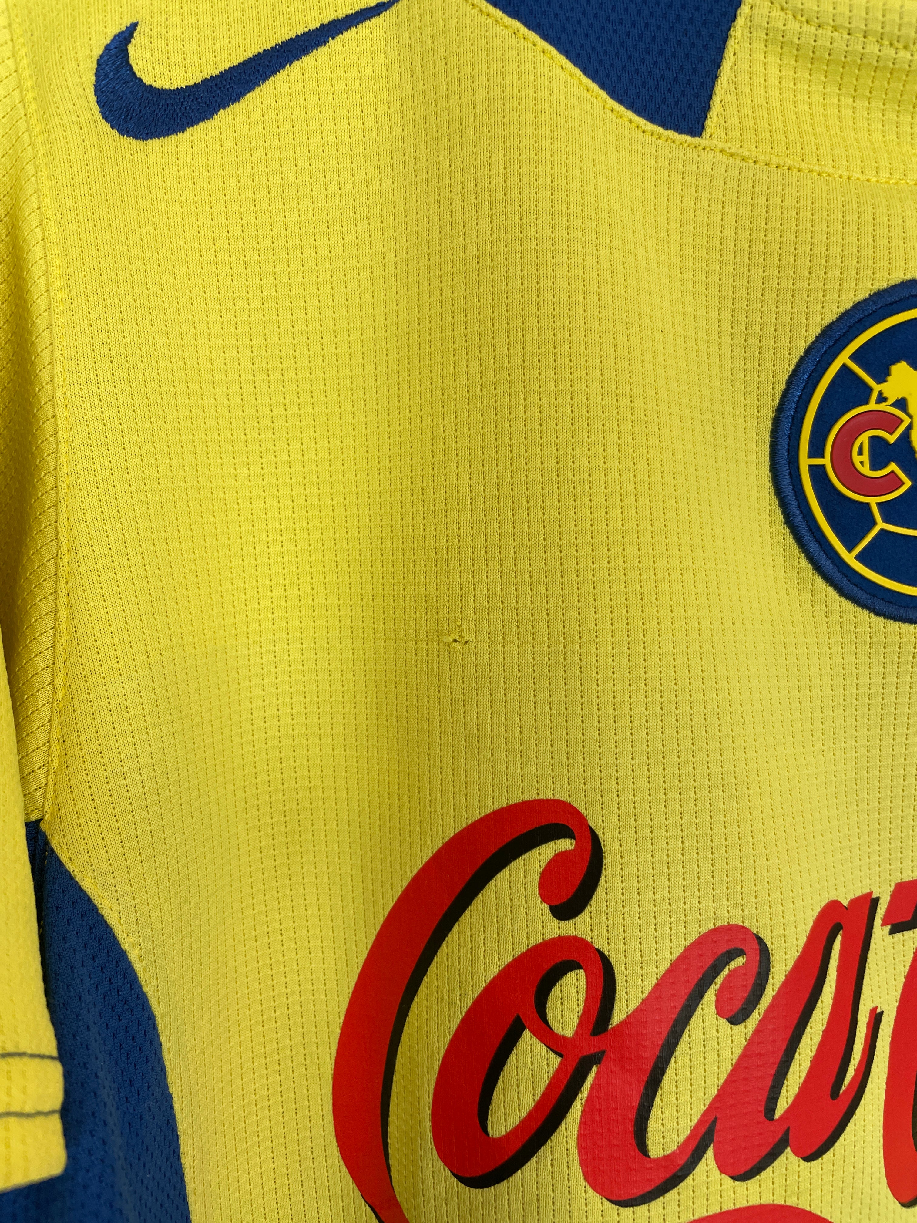 Shop 2004/05 CLUB AMERICA C.BLANCO #10 *SIGNED* HOME SHIRT (L) NIKE, classic football shirts, vintage football shirts & retro soccer jerseys at Cult Kits
