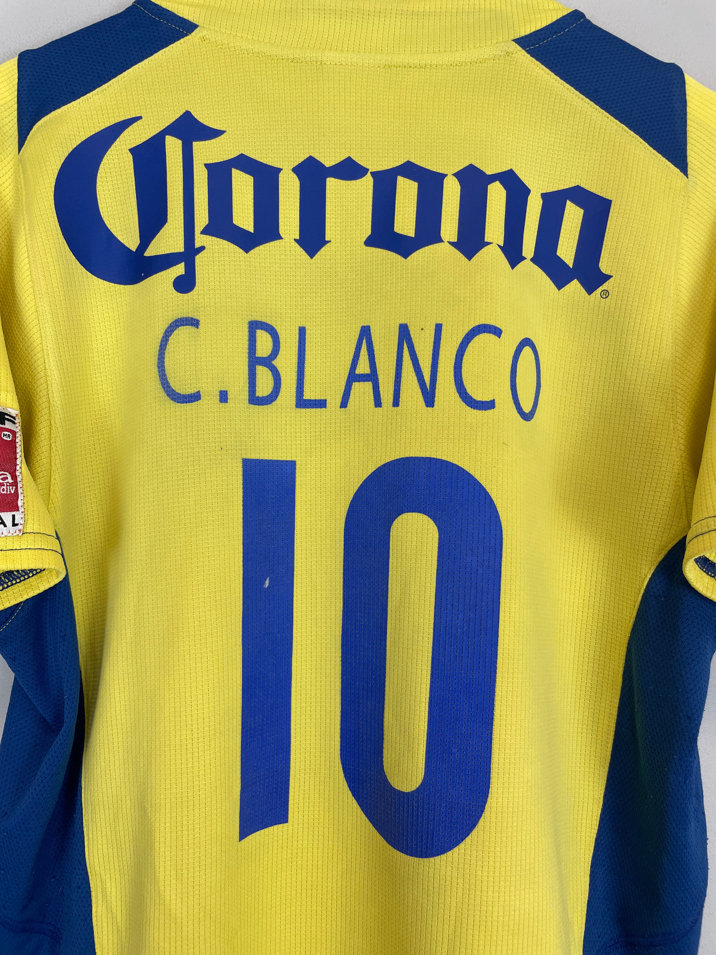 Shop 2004/05 CLUB AMERICA C.BLANCO #10 *SIGNED* HOME SHIRT (L) NIKE, classic football shirts, vintage football shirts & retro soccer jerseys at Cult Kits