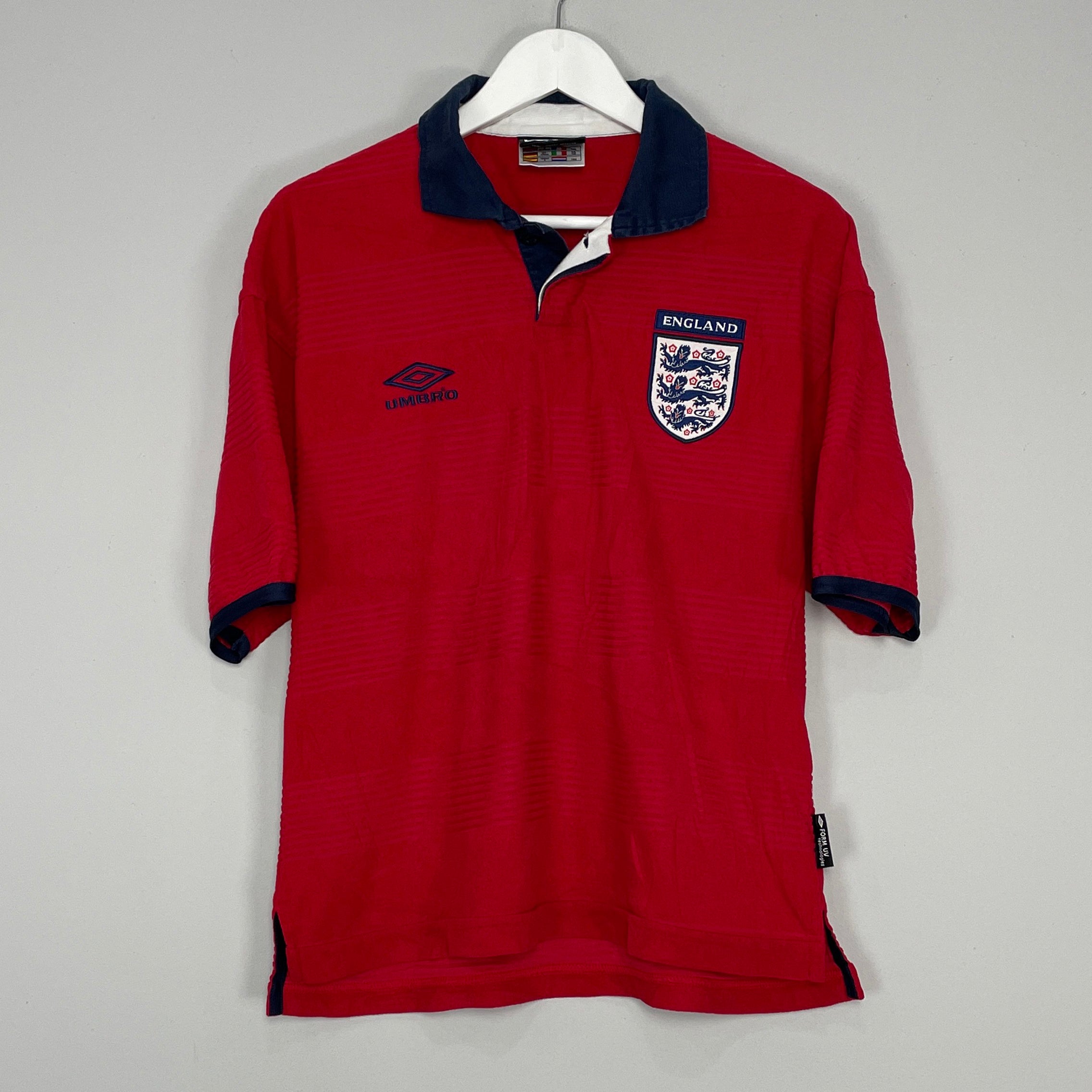 Shop 2000/01 ENGLAND AWAY SHIRT (XL.KIDS) UMBRO, classic football shirts, vintage football shirts & retro soccer jerseys at Cult Kits