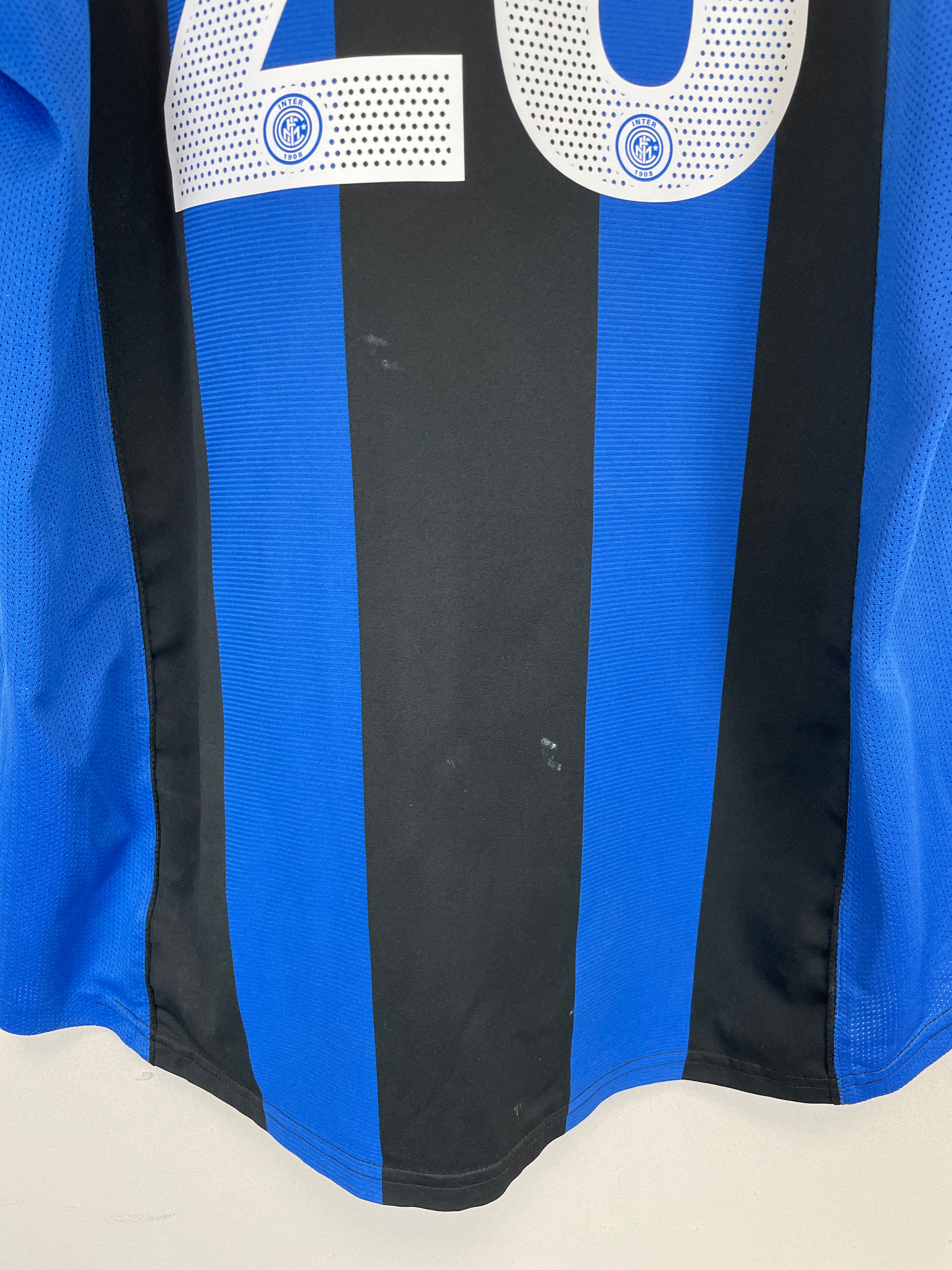 Shop 2004/05 INTER MILAN RECOBA #20 HOME SHIRT (L) NIKE, classic football shirts, vintage football shirts & retro soccer jerseys at Cult Kits