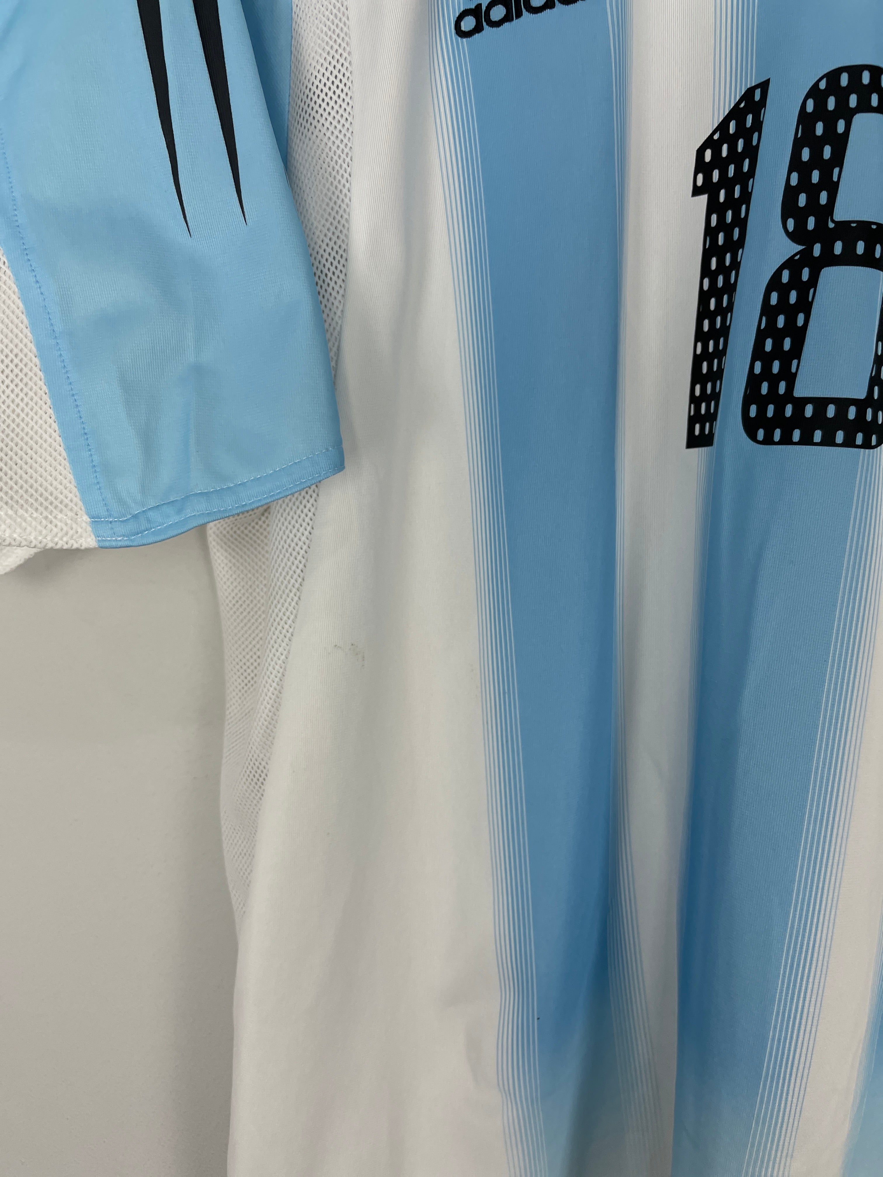 Shop 2004/06 ARGENTINA MESSI #18 HOME SHIRT (L) ADIDAS, classic football shirts, vintage football shirts & retro soccer jerseys at Cult Kits