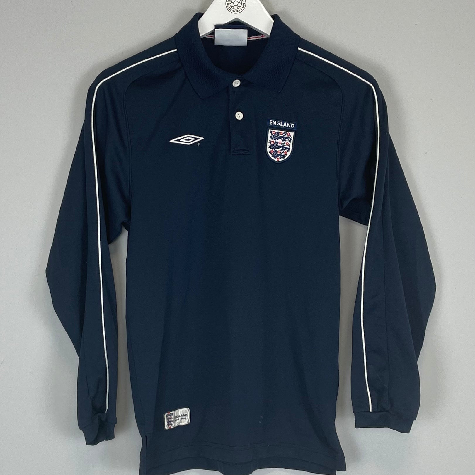 Shop 2001/02 ENGLAND L/S POLO SHIRT (XS) UMBRO, classic football shirts, vintage football shirts & retro soccer jerseys at Cult Kits