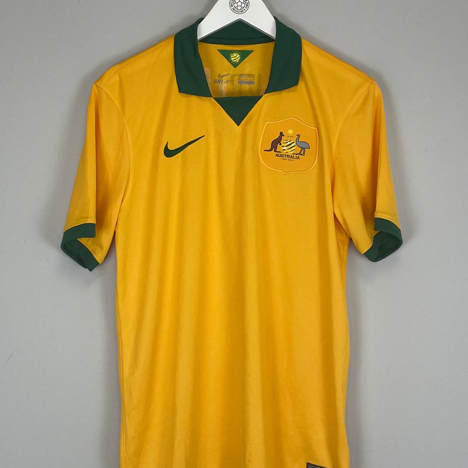 Shop 2014/15 AUSTRALIA JURIC #9 HOME SHIRT (M) NIKE, classic football shirts, vintage football shirts & retro soccer jerseys at Cult Kits