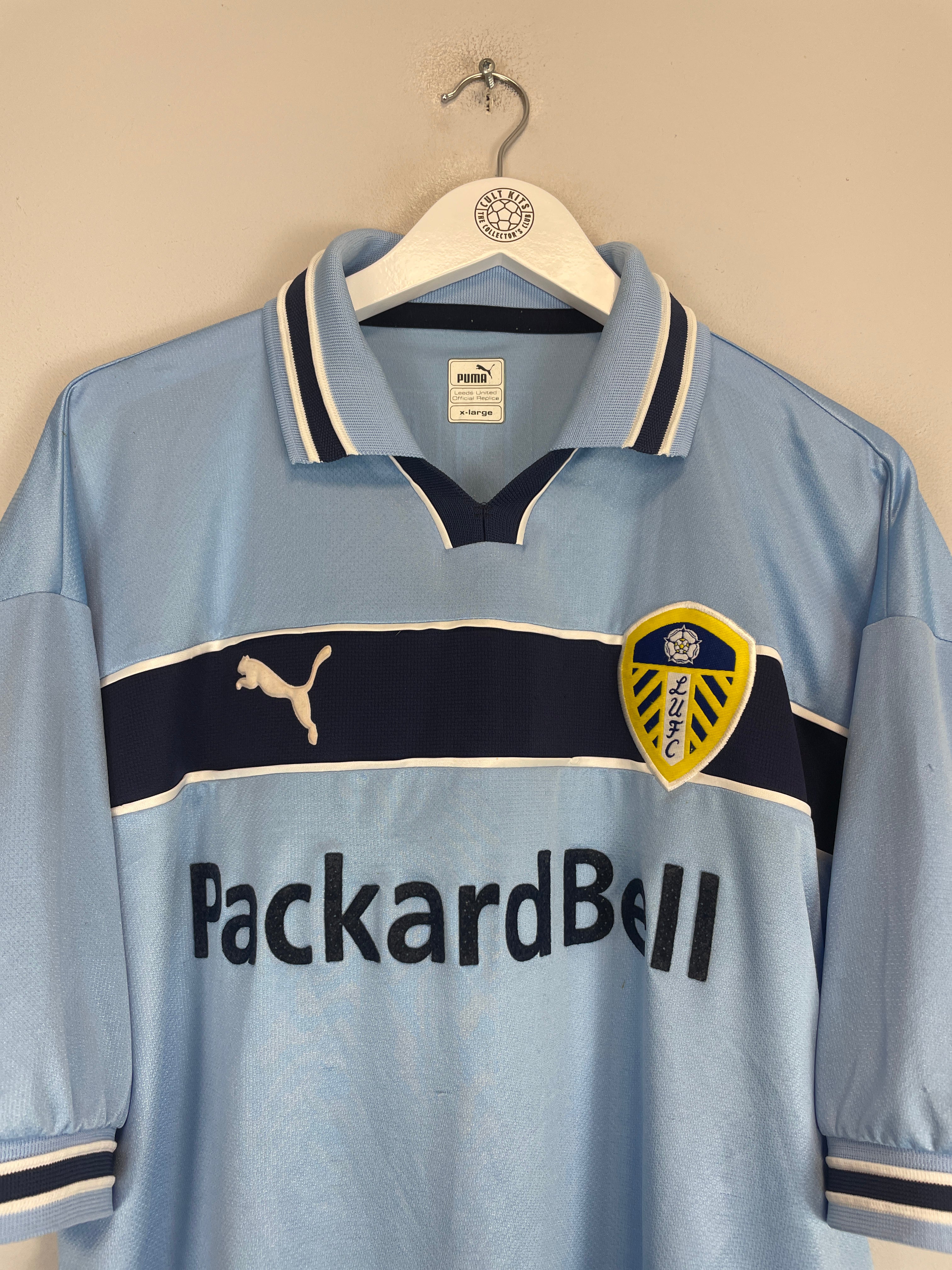 Shop 1999/00 LEEDS UNITED RADEBE #5 AWAY SHIRT (XL) PUMA, classic football shirts, vintage football shirts & retro soccer jerseys at Cult Kits
