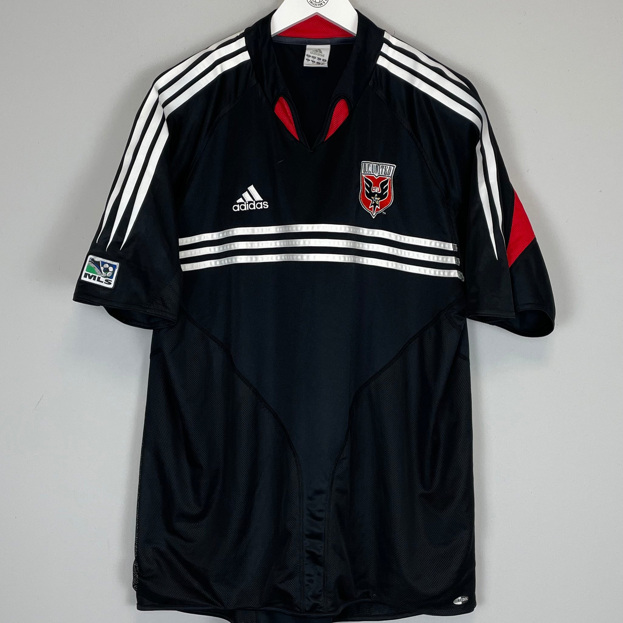 Shop 2004/06 DC UNITED HOME SHIRT (XL) ADIDAS, classic football shirts, vintage football shirts & retro soccer jerseys at Cult Kits