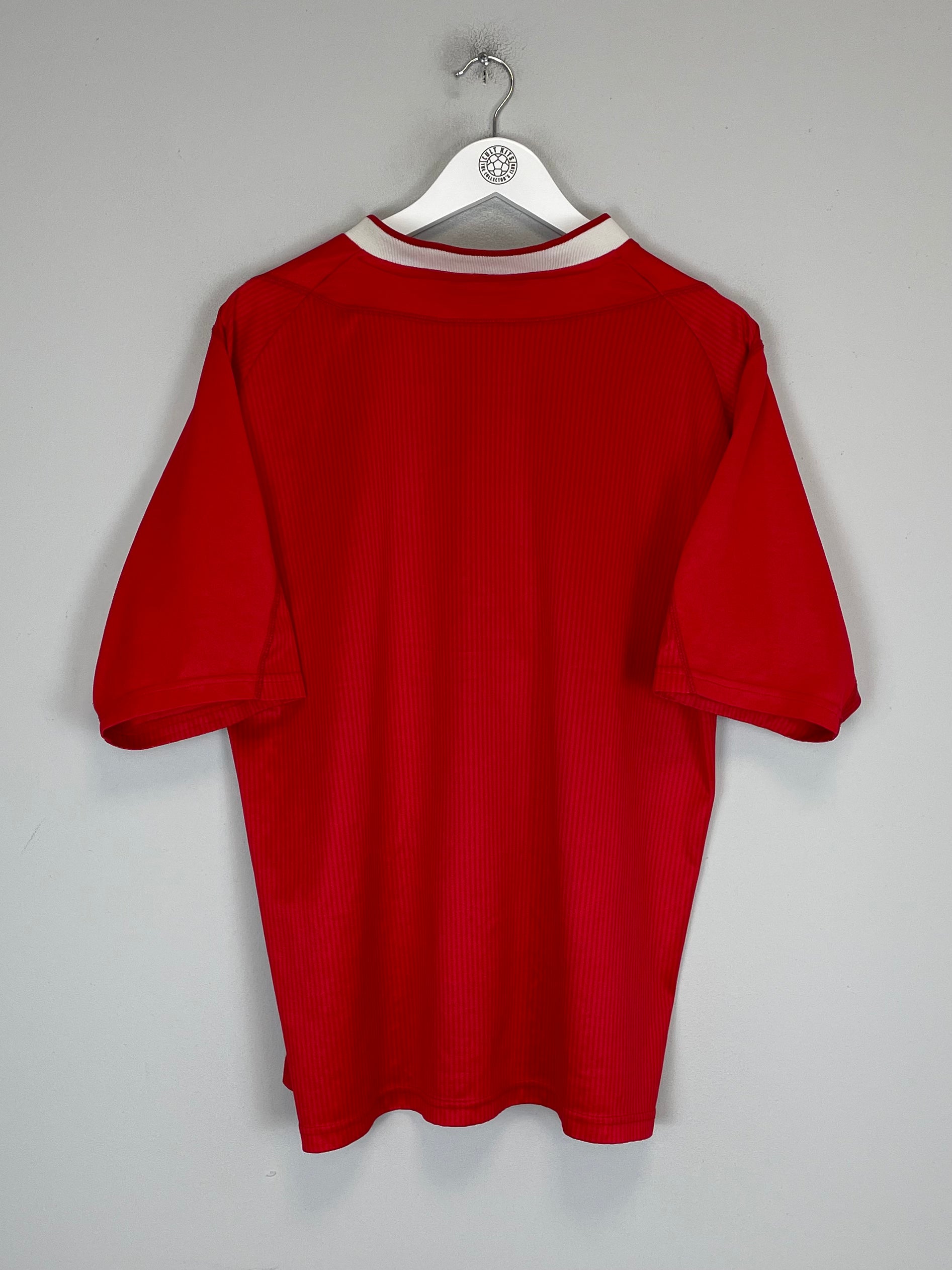 Shop 2002/03 LIVERPOOL HOME SHIRT (M) REEBOK, classic football shirts, vintage football shirts & retro soccer jerseys at Cult Kits