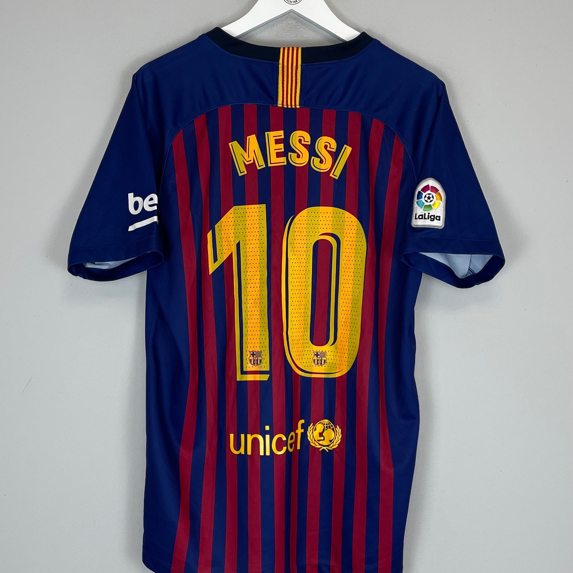Shop 2018/19 BARCELONA MESSI #10 HOME SHIRT (L) NIKE, classic football shirts, vintage football shirts & retro soccer jerseys at Cult Kits