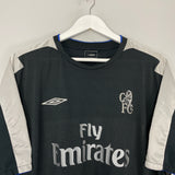 Shop 2004/05 CHELSEA DROGBA #15 AWAY SHIRT (XXL) UMBRO, classic football shirts, vintage football shirts & retro soccer jerseys at Cult Kits