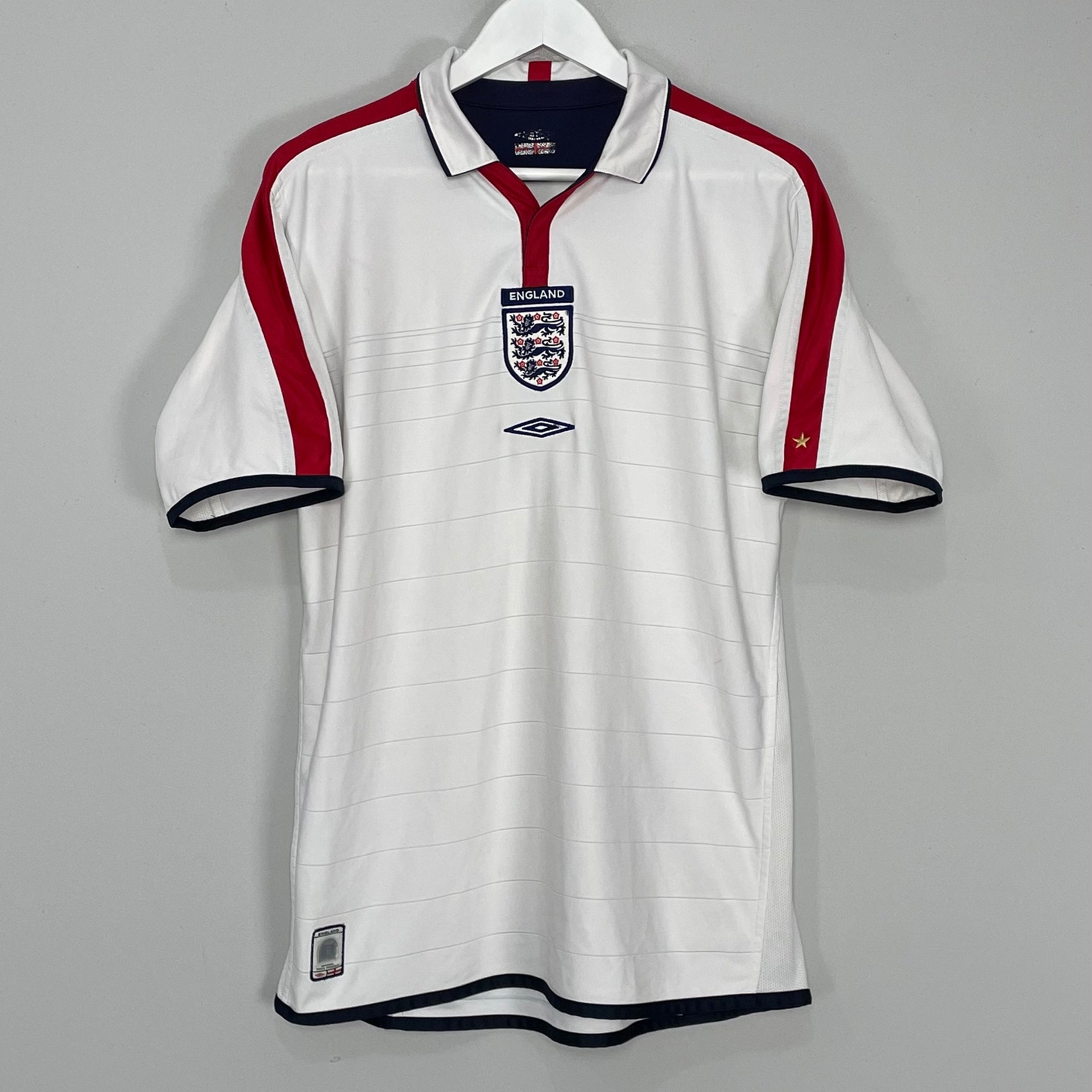Shop 2003/05 ENGLAND HOME SHIRT (M) UMBRO, classic football shirts, vintage football shirts & retro soccer jerseys at Cult Kits