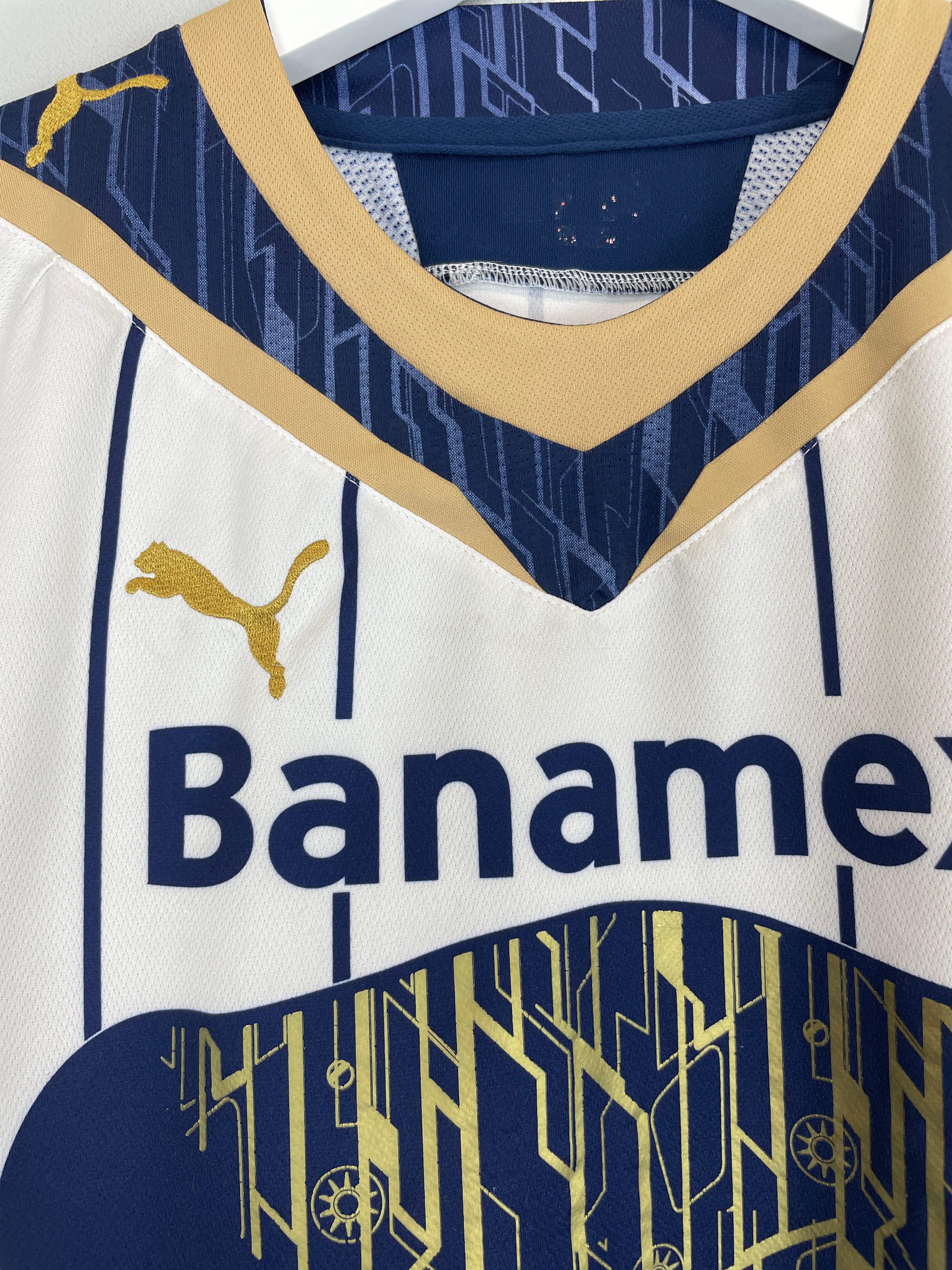 Shop 2009/10 UNAM PUMAS HOME SHIRT (M) PUMA, classic football shirts, vintage football shirts & retro soccer jerseys at Cult Kits