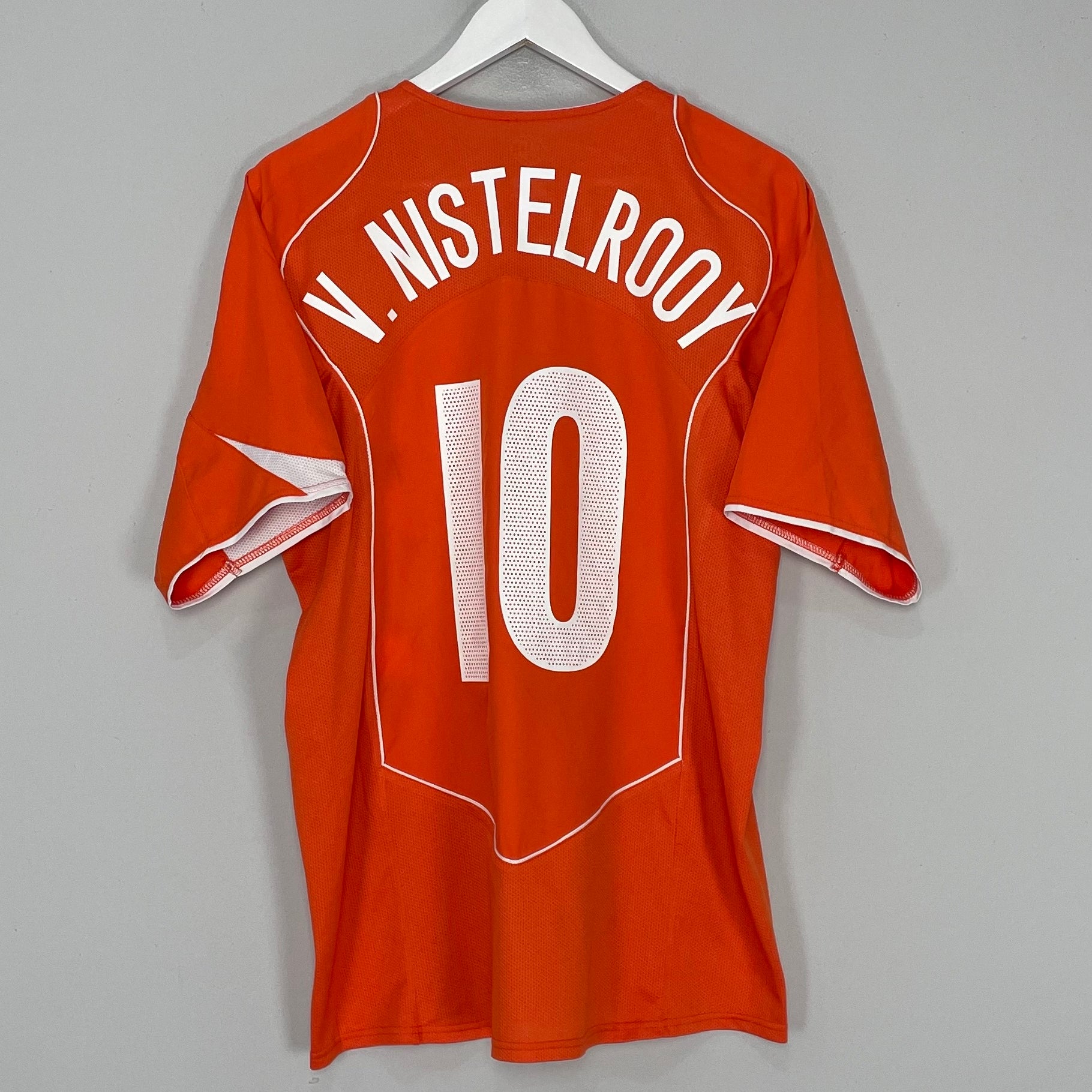 Shop 2004/06 NETHERLANDS V.NISTELROOY #10 HOME SHIRT (L) NIKE, classic football shirts, vintage football shirts & retro soccer jerseys at Cult Kits