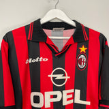 Shop 1997/98 AC MILAN DAVIDS #26 HOME SHIRT (XL) LOTTO, classic football shirts, vintage football shirts & retro soccer jerseys at Cult Kits