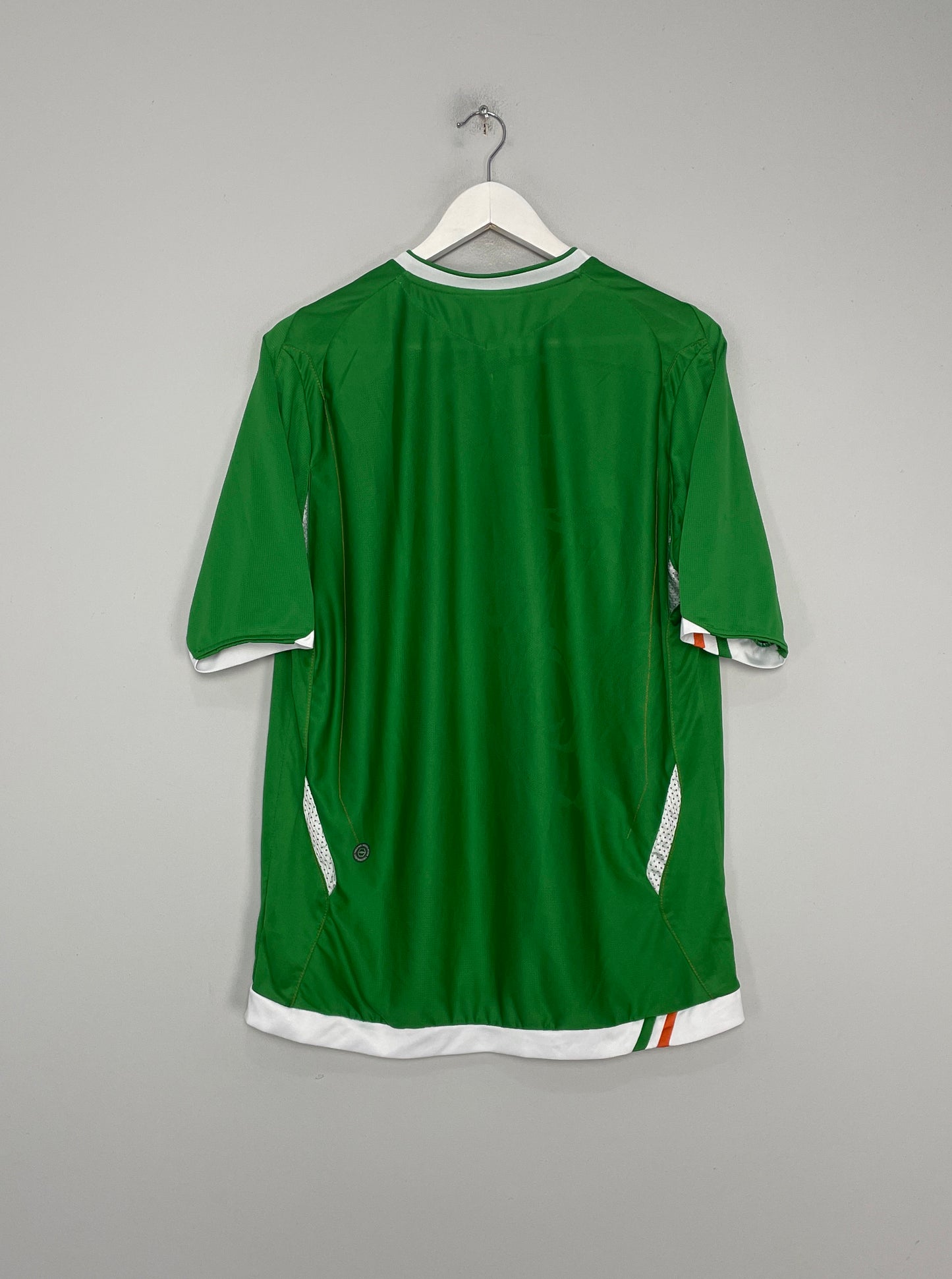 2006/07 IRELAND HOME SHIRT (L) UMBRO