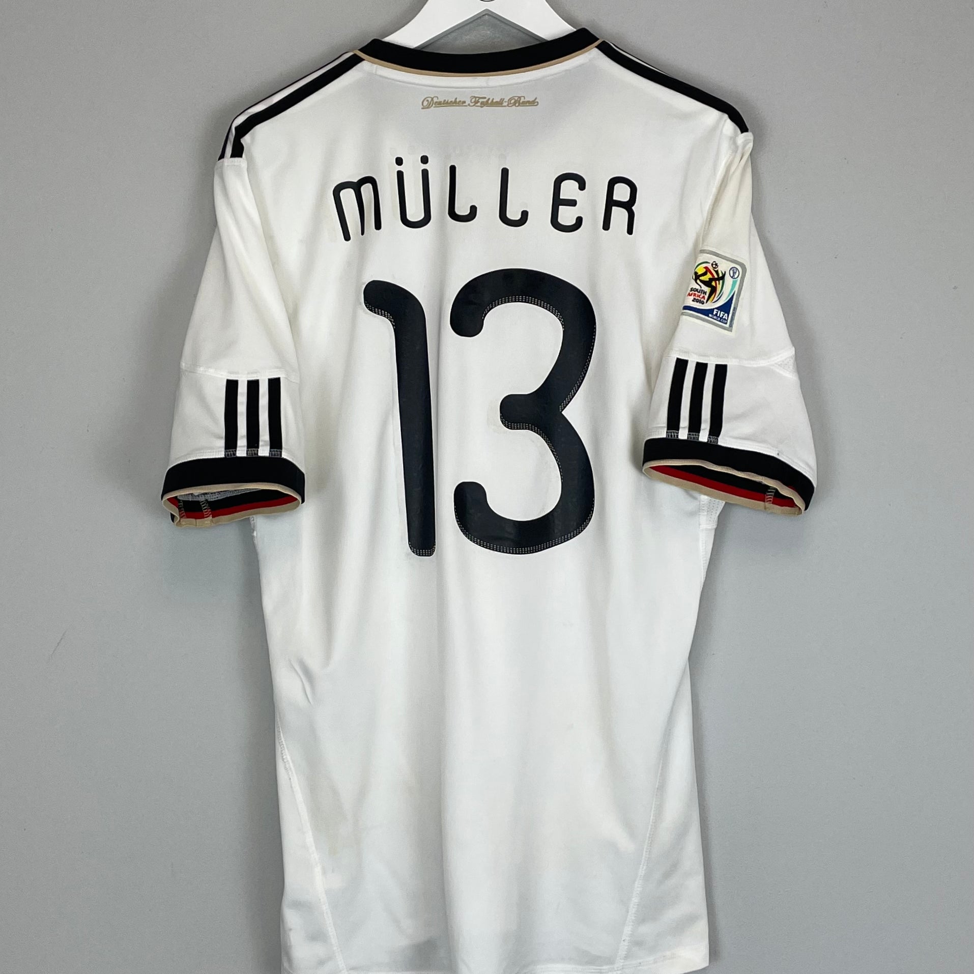 Shop 2010 GERMANY MULLER #13 HOME SHIRT (L) ADIDAS, classic football shirts, vintage football shirts & retro soccer jerseys at Cult Kits