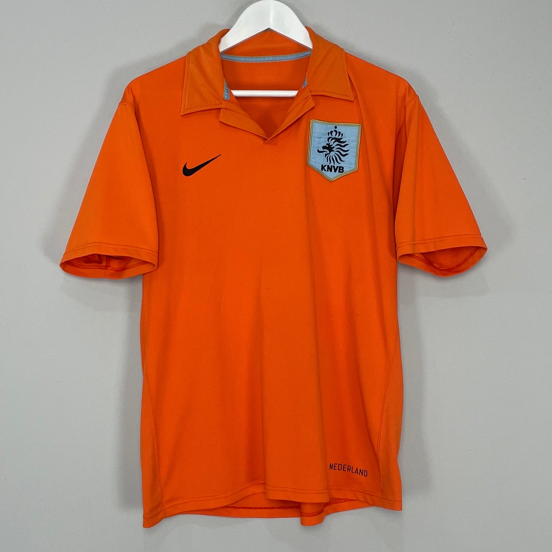 Shop 2006/08 NETHERLANDS HOME SHIRT (M) NIKE, classic football shirts, vintage football shirts & retro soccer jerseys at Cult Kits