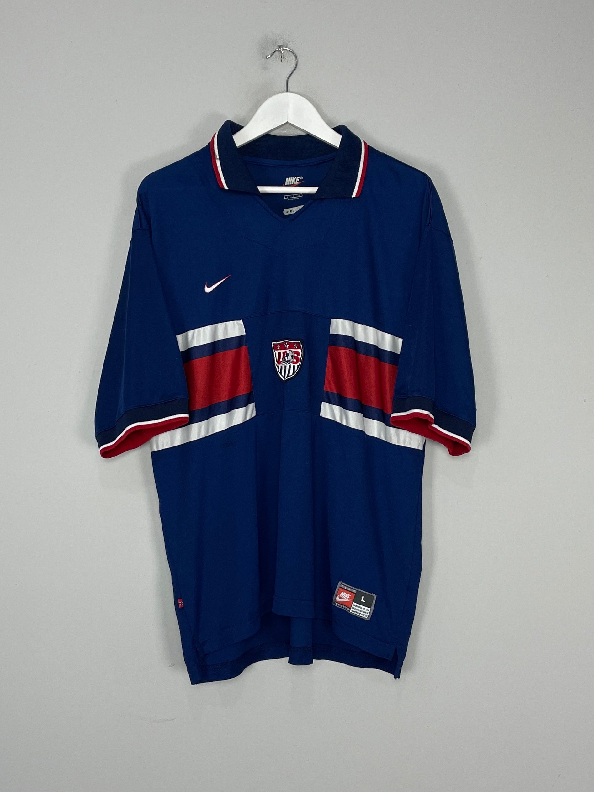 Shop 1996/98 USA AWAY SHIRT (L) NIKE, classic football shirts, vintage football shirts & retro soccer jerseys at Cult Kits