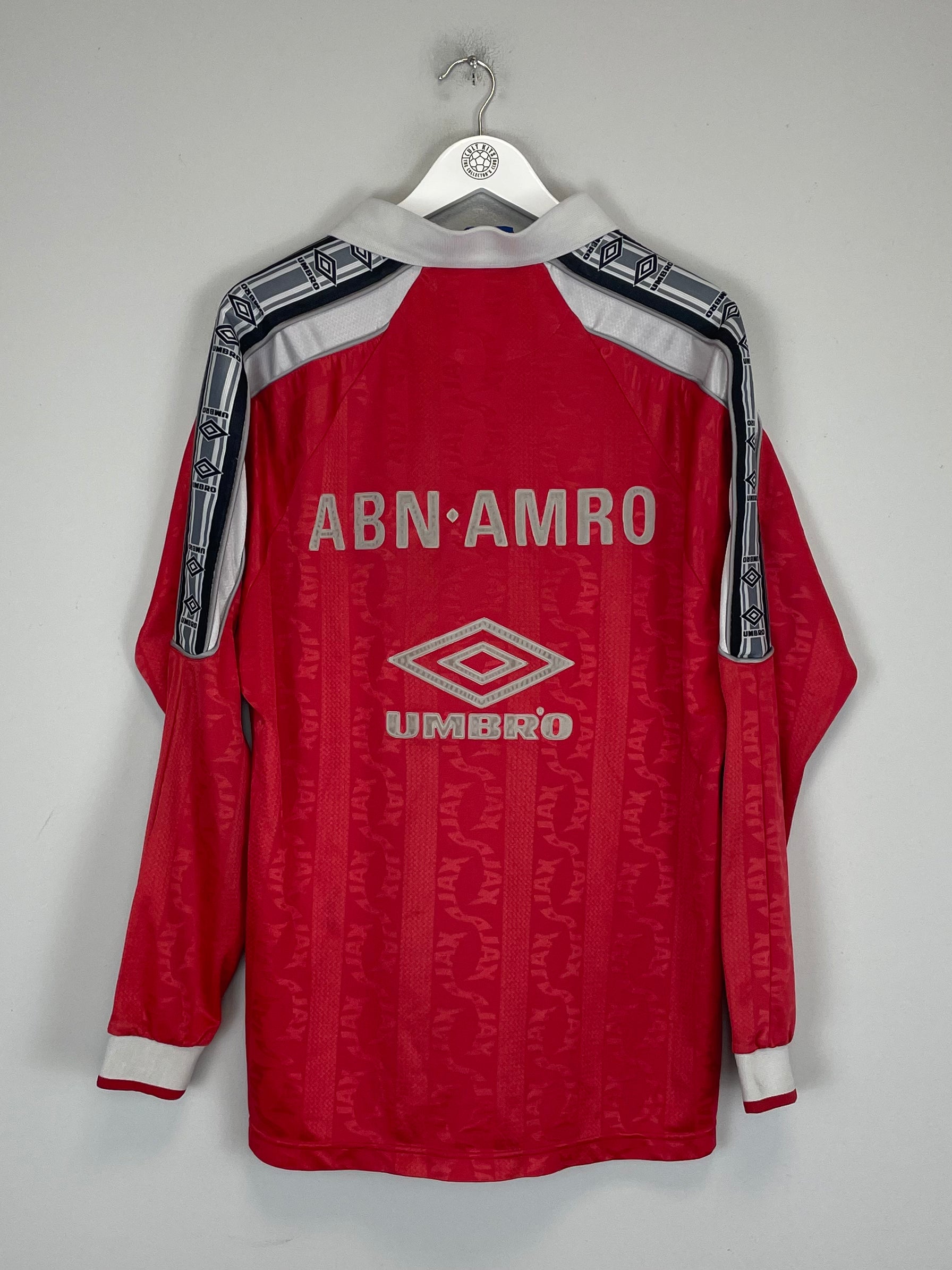 Shop 1998/99 AJAX TRAINING SHIRT (XL) UMBRO, classic football shirts, vintage football shirts & retro soccer jerseys at Cult Kits