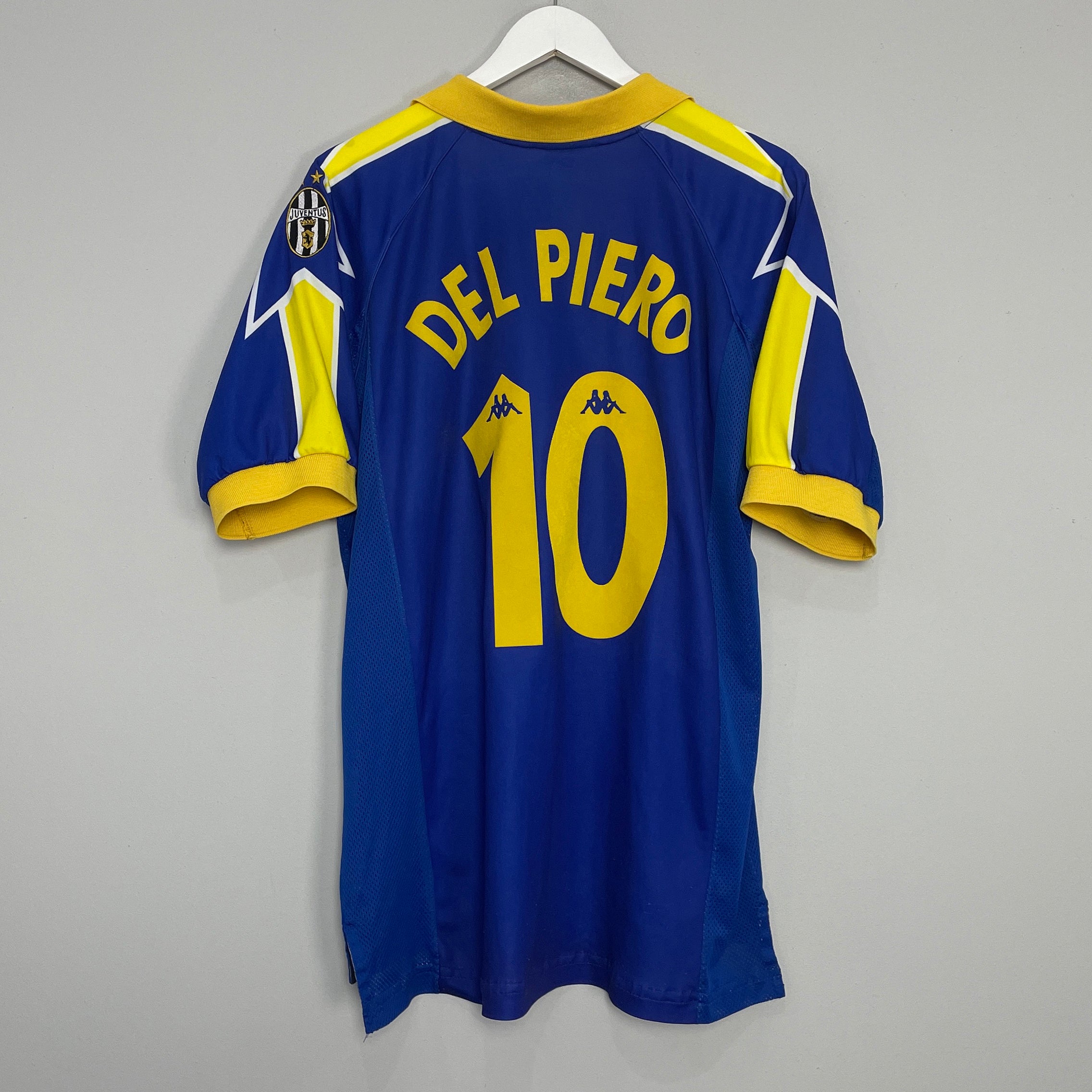 Shop 1997/98 JUVENTUS DEL PIERO #10 AWAY SHIRT (XL) KAPPA, classic football shirts, vintage football shirts & retro soccer jerseys at Cult Kits