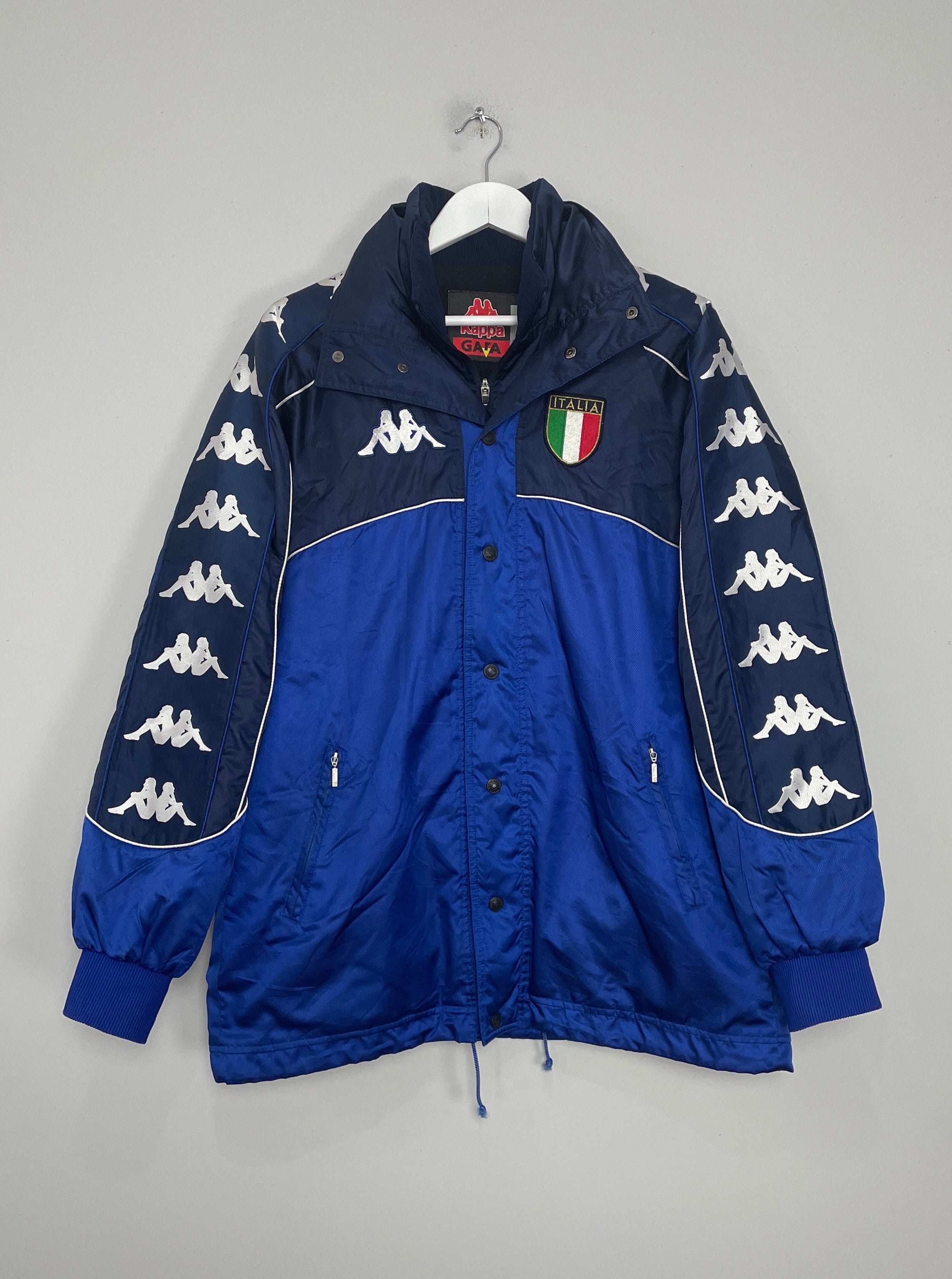 Shop 1999/00 ITALY BENCH COAT (L) KAPPA, classic football shirts, vintage football shirts & retro soccer jerseys at Cult Kits