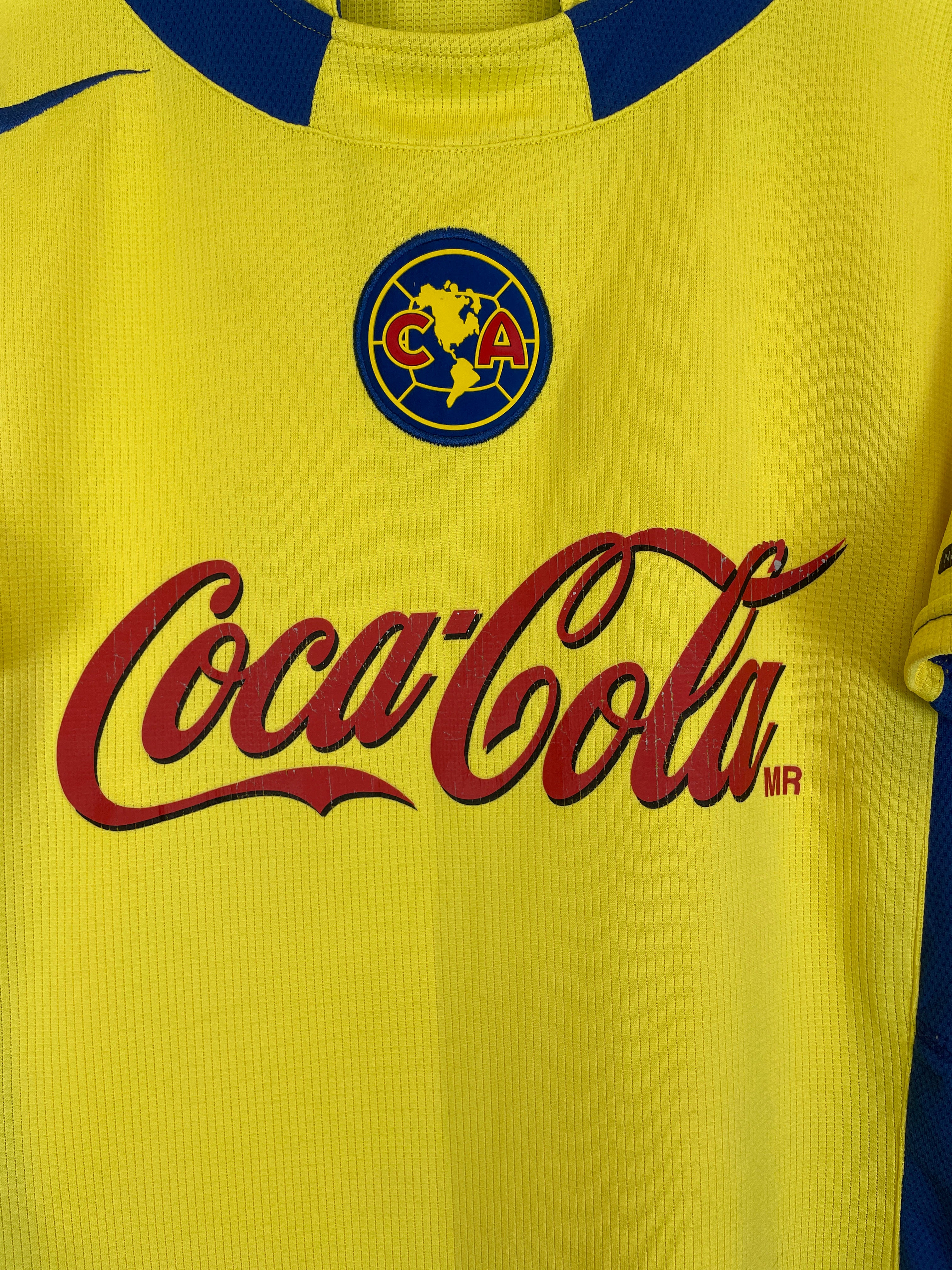 Shop 2004/05 CLUB AMERICA HOME SHIRT (L) NIKE, classic football shirts, vintage football shirts & retro soccer jerseys at Cult Kits