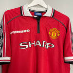 Shop 1998/00 MANCHESTER UNITED BECKHAM #7 HOME SHIRT (XL) UMBRO, classic football shirts, vintage football shirts & retro soccer jerseys at Cult Kits