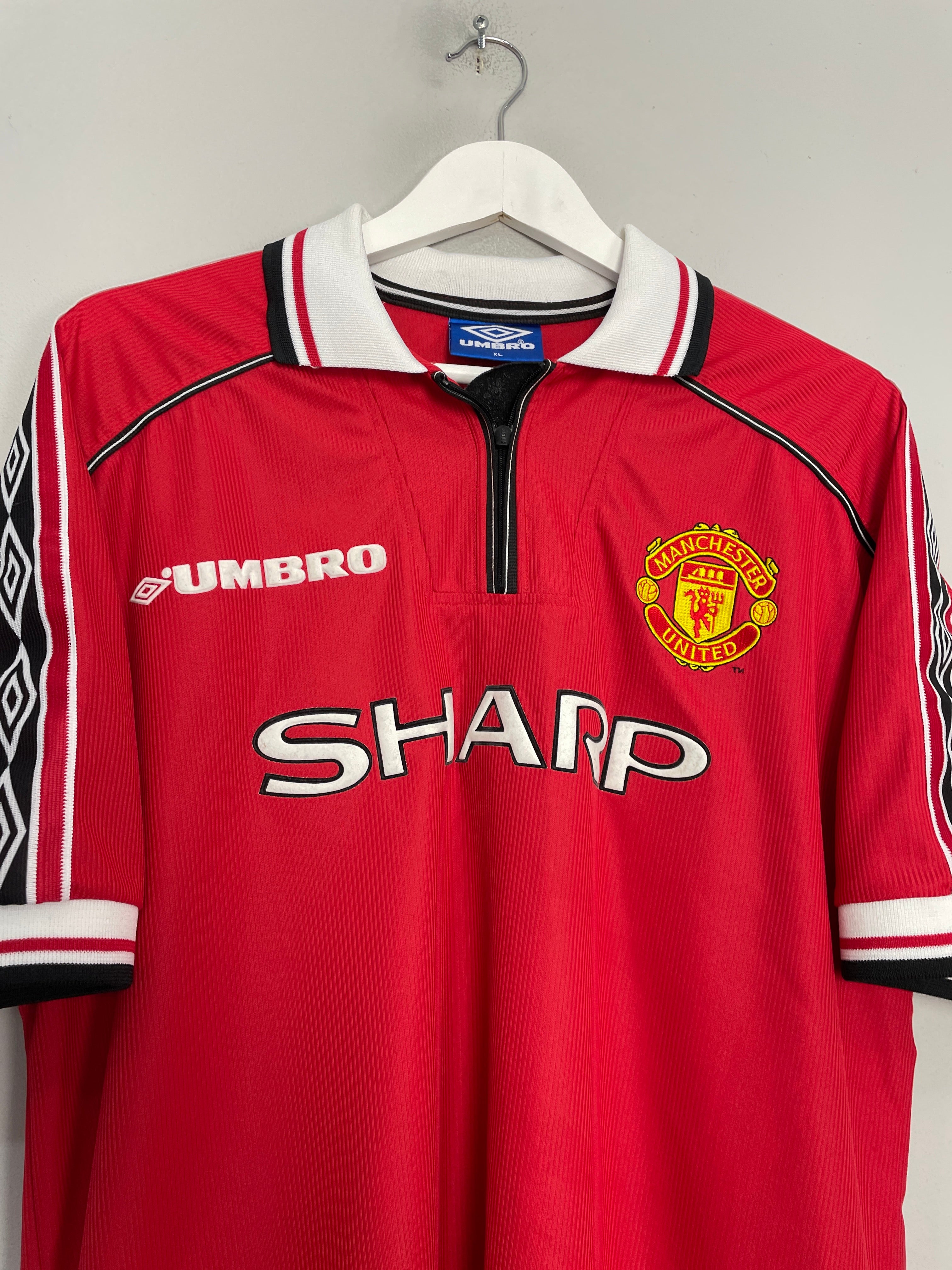 Shop 1998/00 MANCHESTER UNITED BECKHAM #7 HOME SHIRT (XL) UMBRO, classic football shirts, vintage football shirts & retro soccer jerseys at Cult Kits