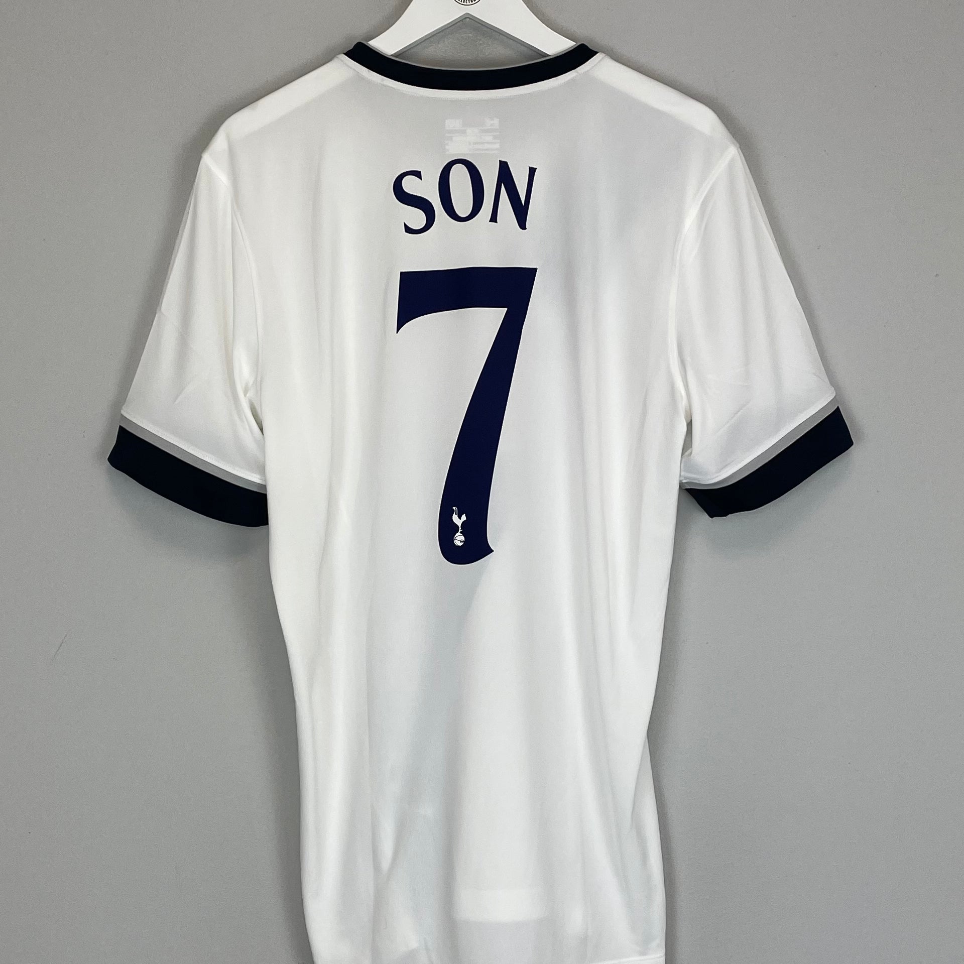 Shop 2015/16 TOTTENHAM SON #7 HOME SHIRT (L) UNDER ARMOUR, classic football shirts, vintage football shirts & retro soccer jerseys at Cult Kits