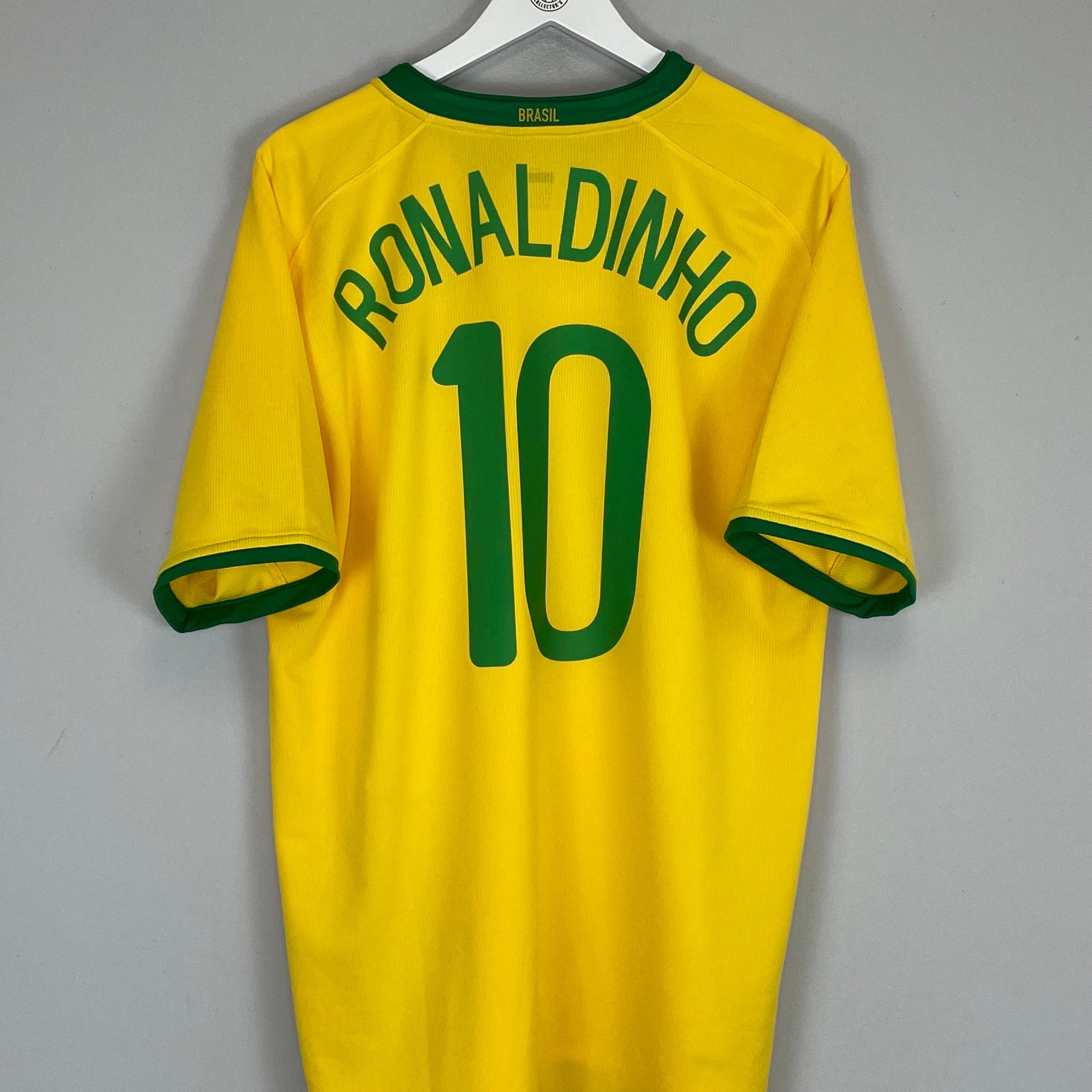 Shop 2008/10 BRAZIL RONALDINHO #10 HOME SHIRT (XL) NIKE, classic football shirts, vintage football shirts & retro soccer jerseys at Cult Kits