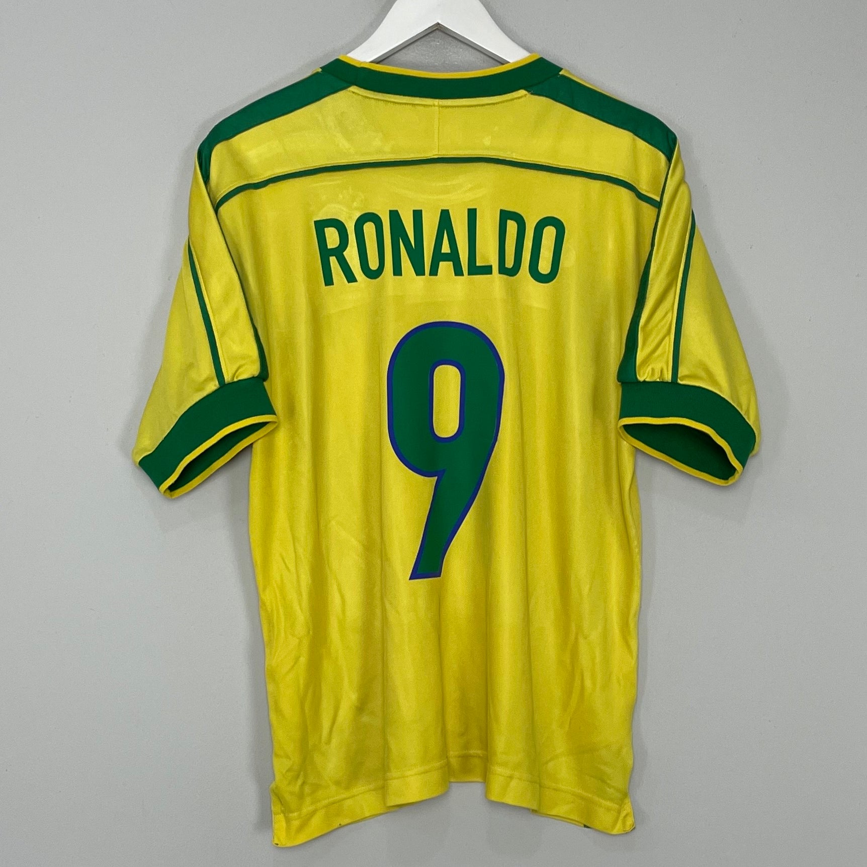 Shop 1998/00 BRAZIL RONALDO #9 HOME SHIRT (M) NIKE, classic football shirts, vintage football shirts & retro soccer jerseys at Cult Kits