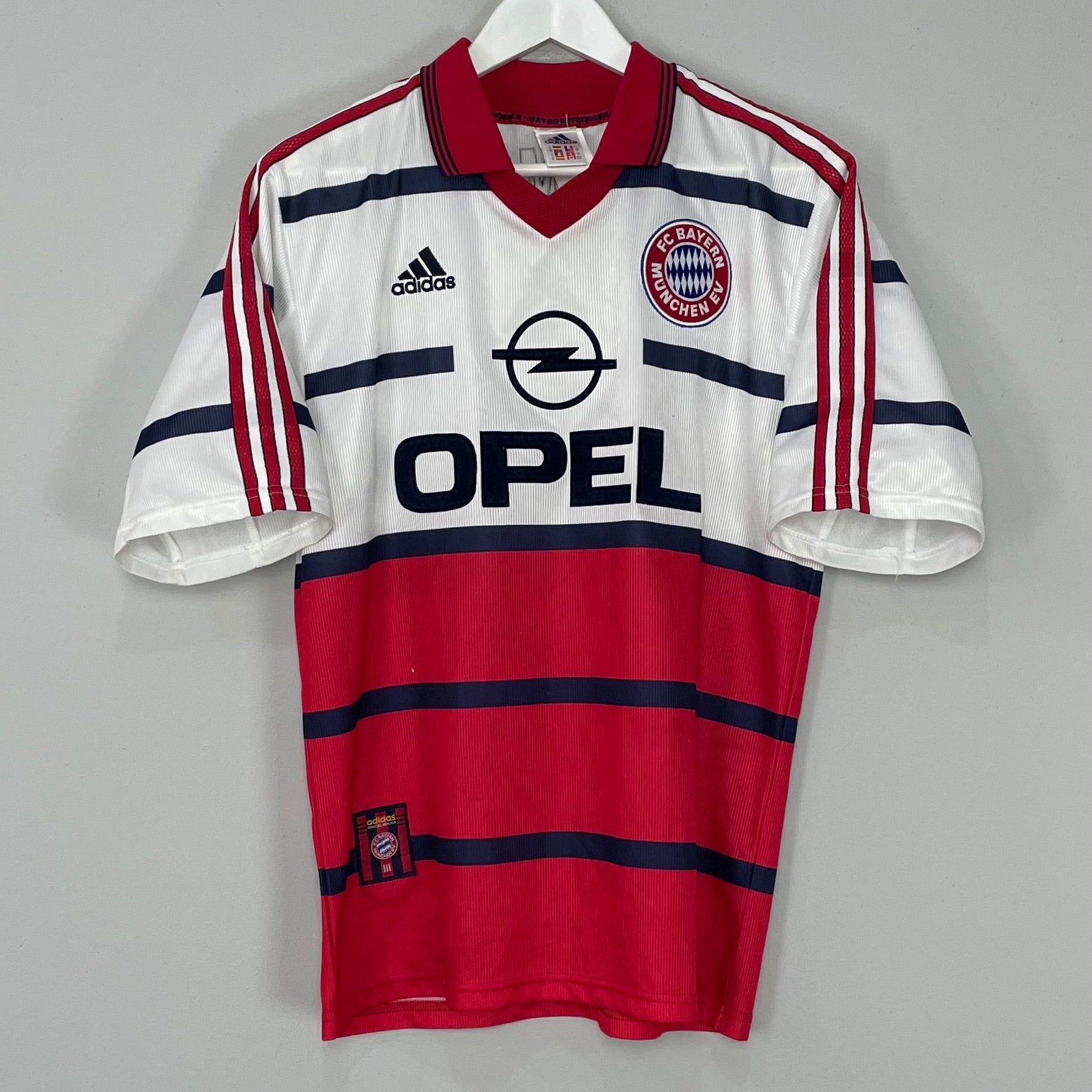 Shop 1998/00 BAYERN MUNICH AWAY SHIRT (M) ADIDAS, classic football shirts, vintage football shirts & retro soccer jerseys at Cult Kits