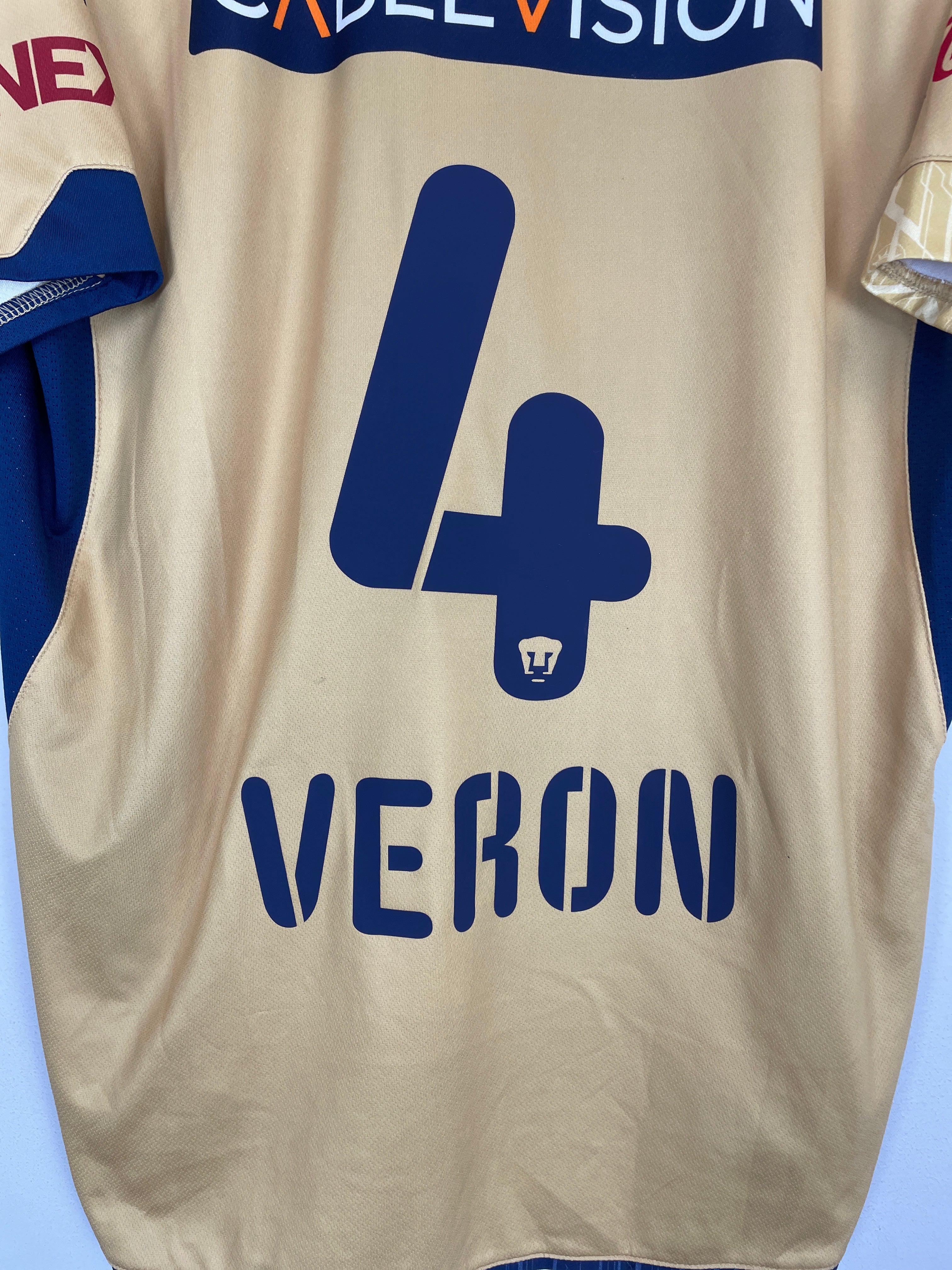 Shop 2009/10 UNAM PUMAS VERON #4 THIRD SHIRT (L) PUMA, classic football shirts, vintage football shirts & retro soccer jerseys at Cult Kits