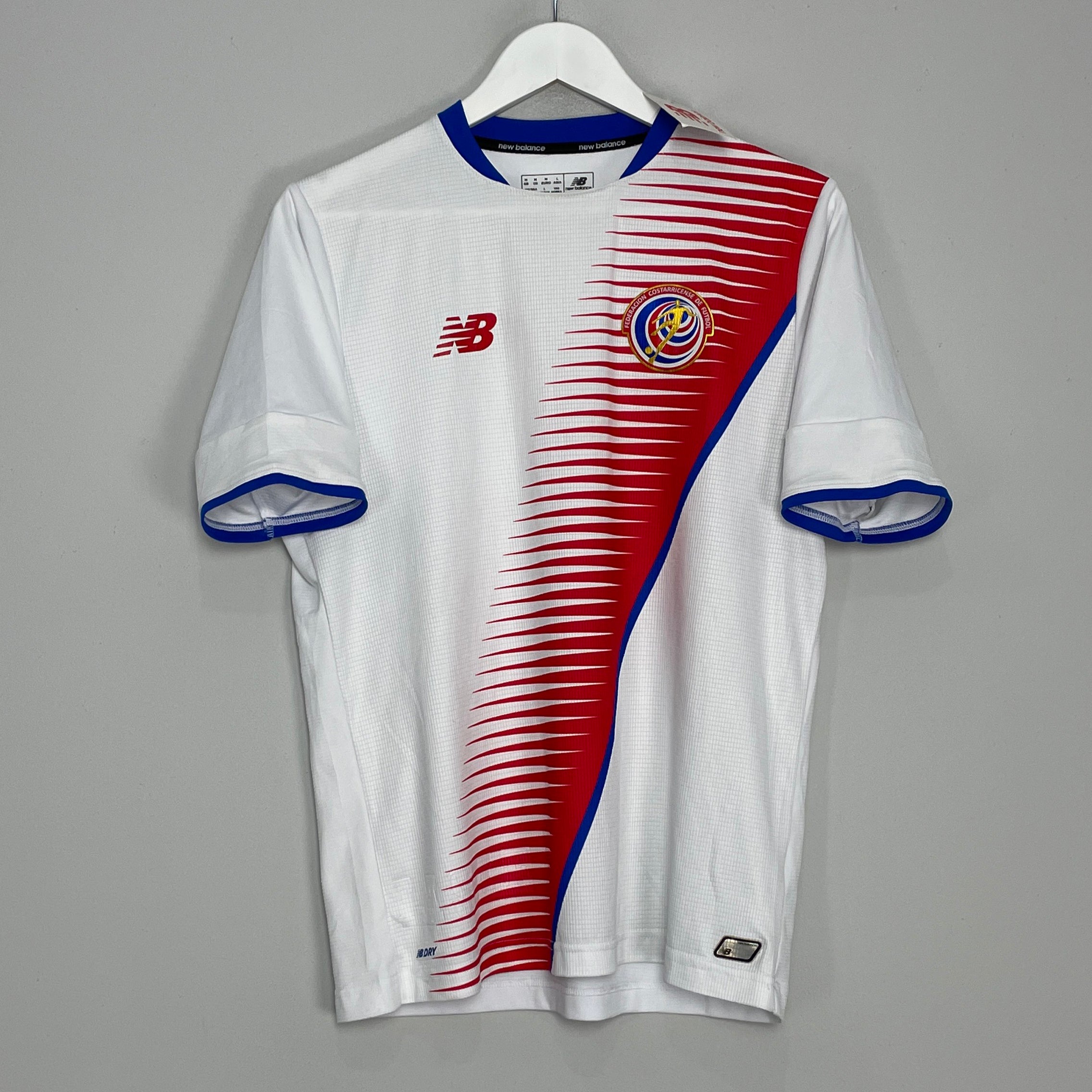 Shop 2016/17 COSTA RICA *BNWT* AWAY SHIRT (M) NEW BALANCE, classic football shirts, vintage football shirts & retro soccer jerseys at Cult Kits