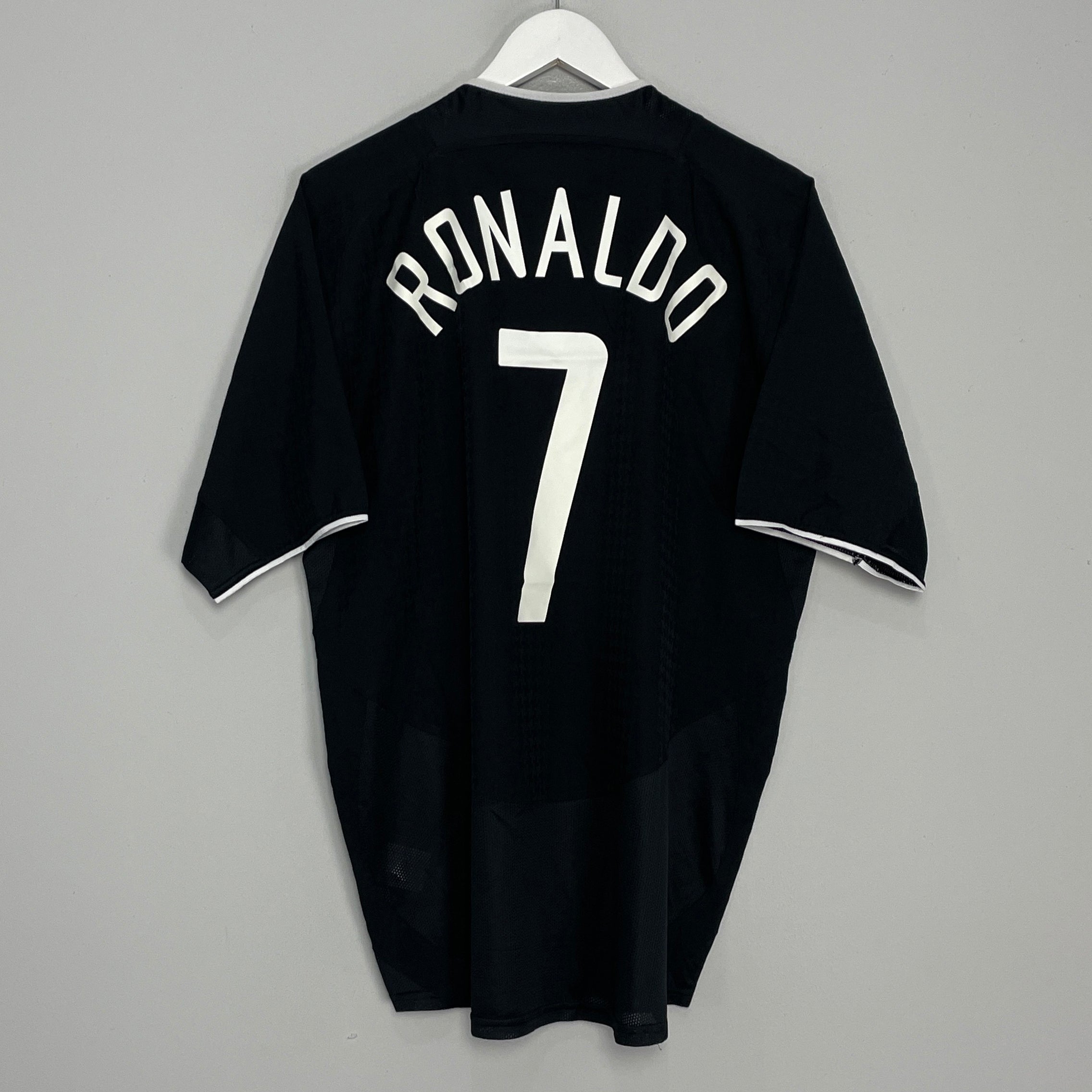 Shop 2003/05 MANCHESTER UNITED RONALDO #7 AWAY SHIRT (L) NIKE, classic football shirts, vintage football shirts & retro soccer jerseys at Cult Kits