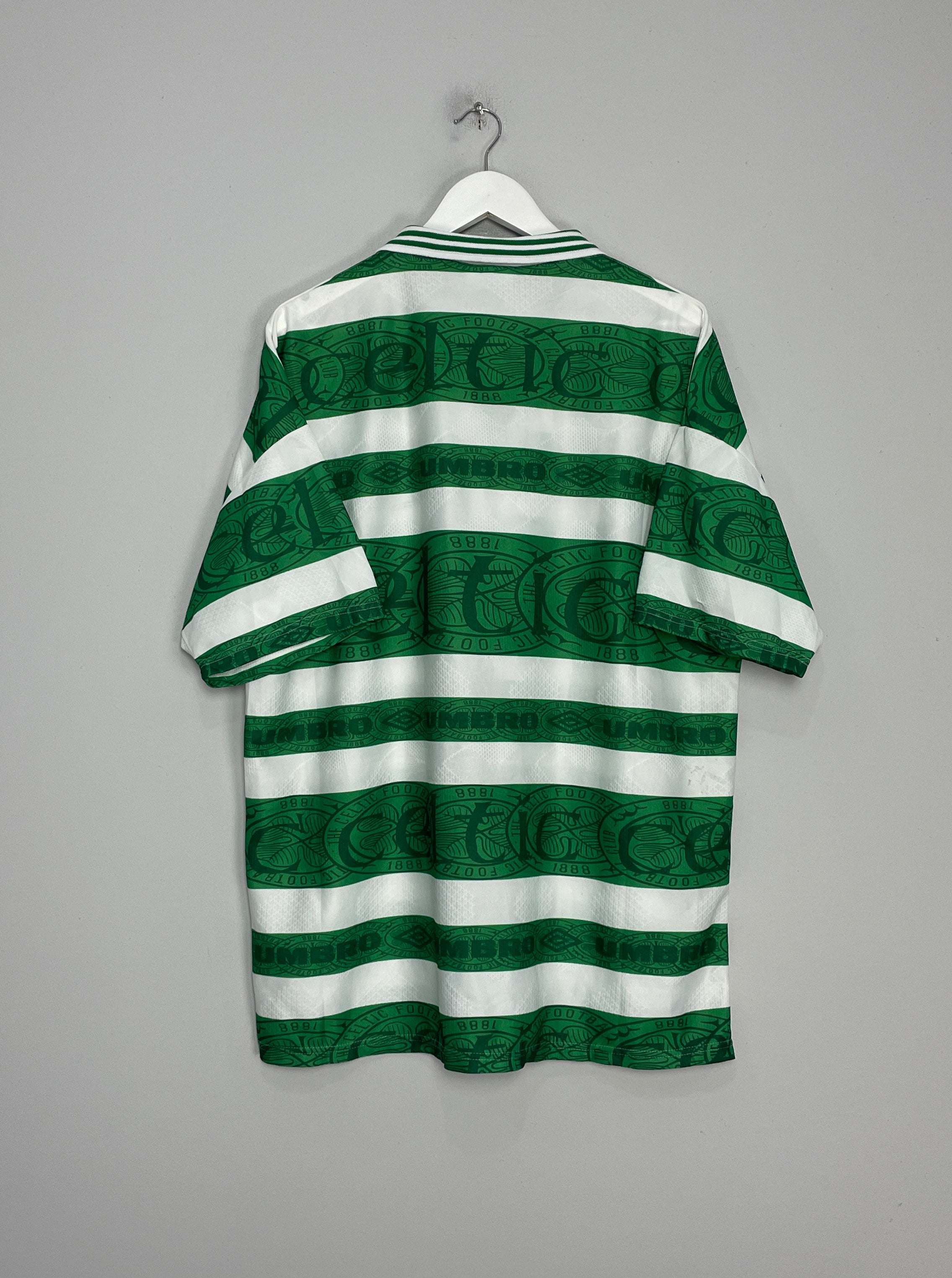 Shop 1995/97 CELTIC HOME SHIRT (XL) UMBRO, classic football shirts, vintage football shirts & retro soccer jerseys at Cult Kits