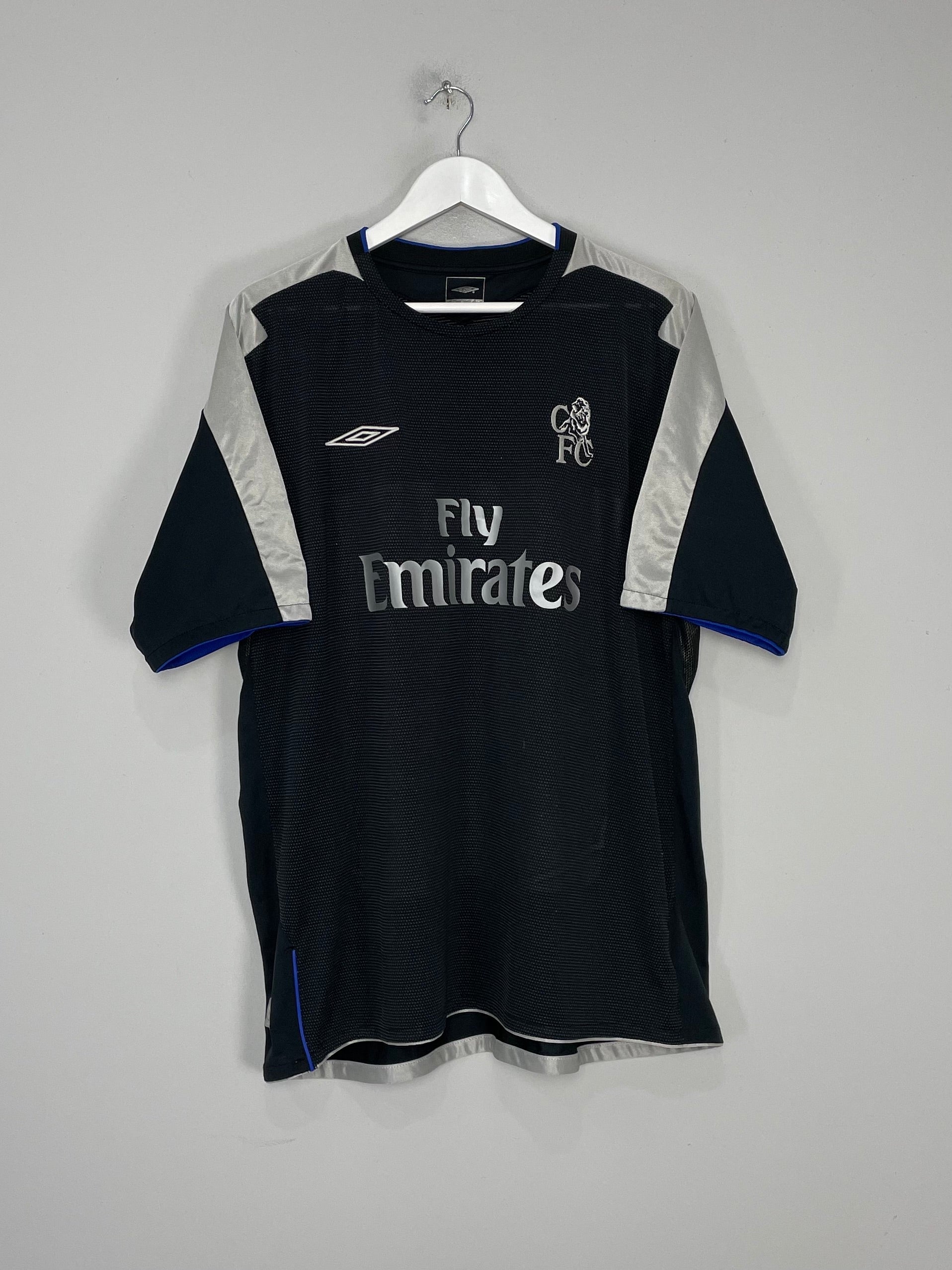 Shop 2004/05 CHELSEA DROGBA #15 AWAY SHIRT (XXL) UMBRO, classic football shirts, vintage football shirts & retro soccer jerseys at Cult Kits