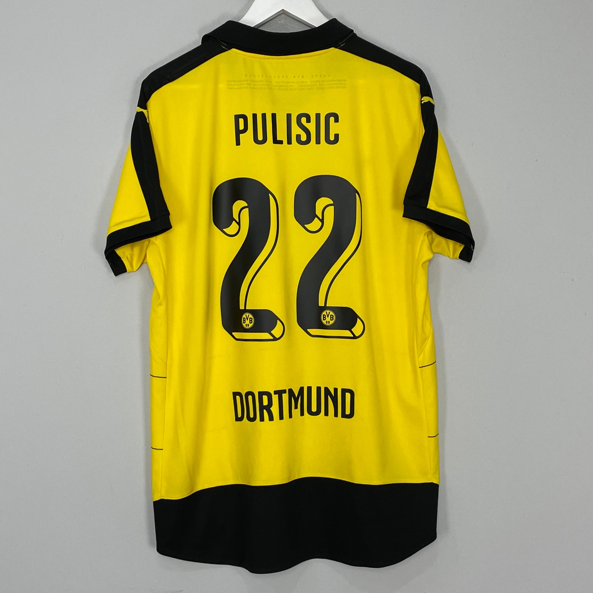 Shop 2015/16 DORTMUND PULISIC #22 HOME SHIRT (XL) PUMA, classic football shirts, vintage football shirts & retro soccer jerseys at Cult Kits