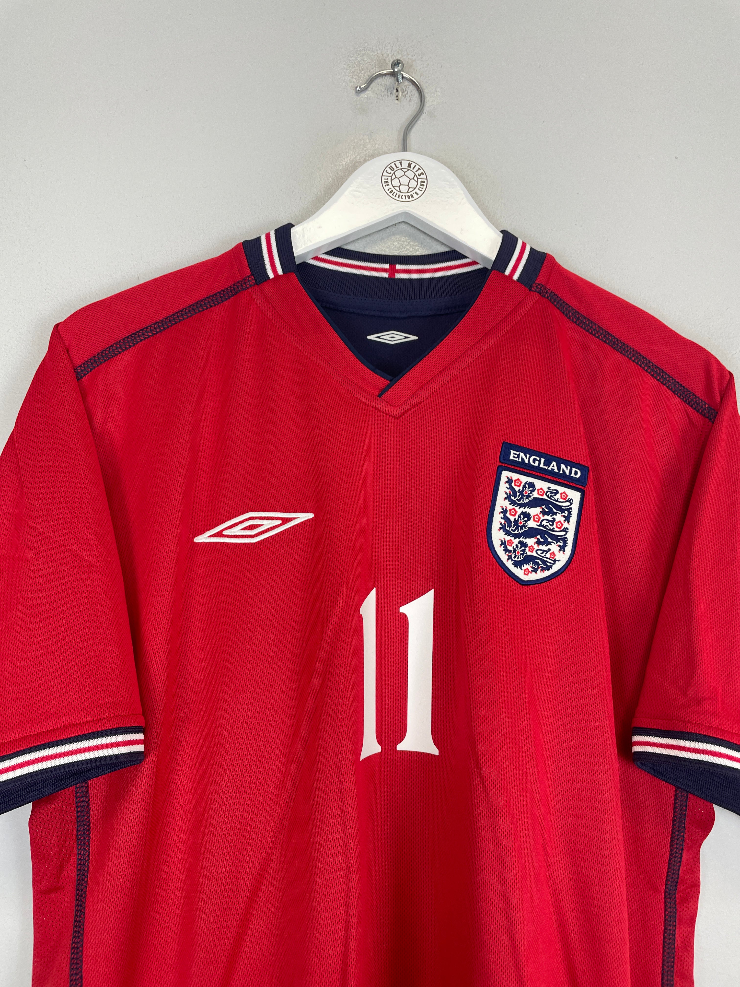 Shop 2002/04 ENGLAND HESKEY #11 AWAY SHIRT (L) UMBRO, classic football shirts, vintage football shirts & retro soccer jerseys at Cult Kits
