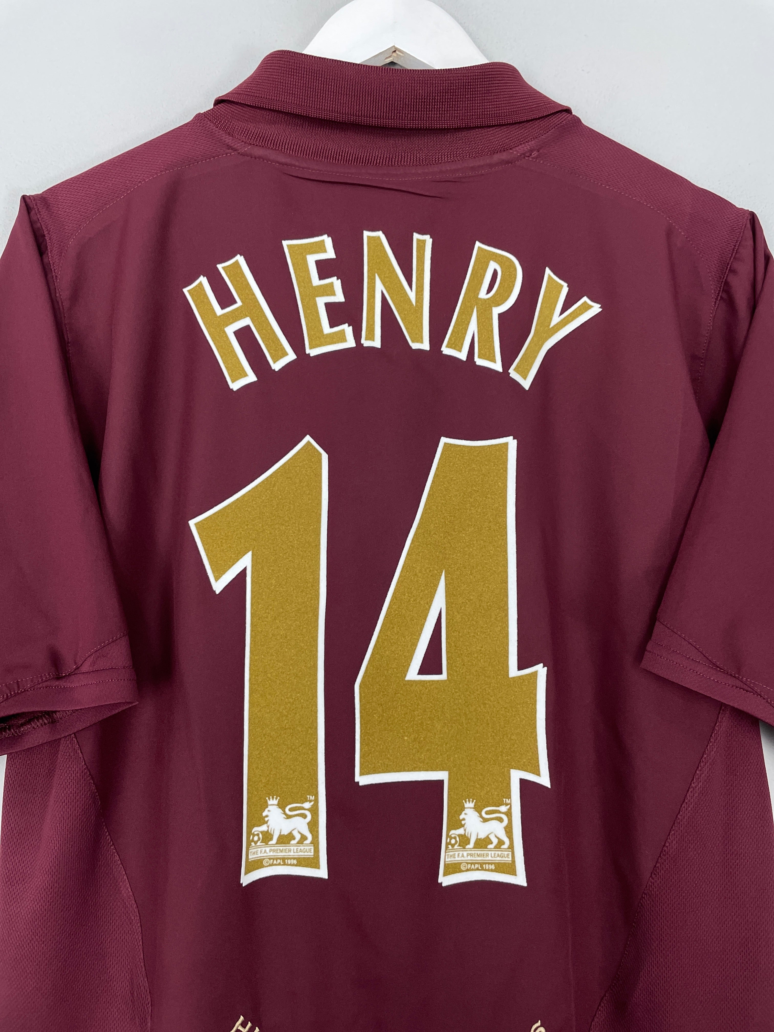 Shop 2005/06 ARSENAL HENRY #14 HOME SHIRT (L) NIKE, classic football shirts, vintage football shirts & retro soccer jerseys at Cult Kits