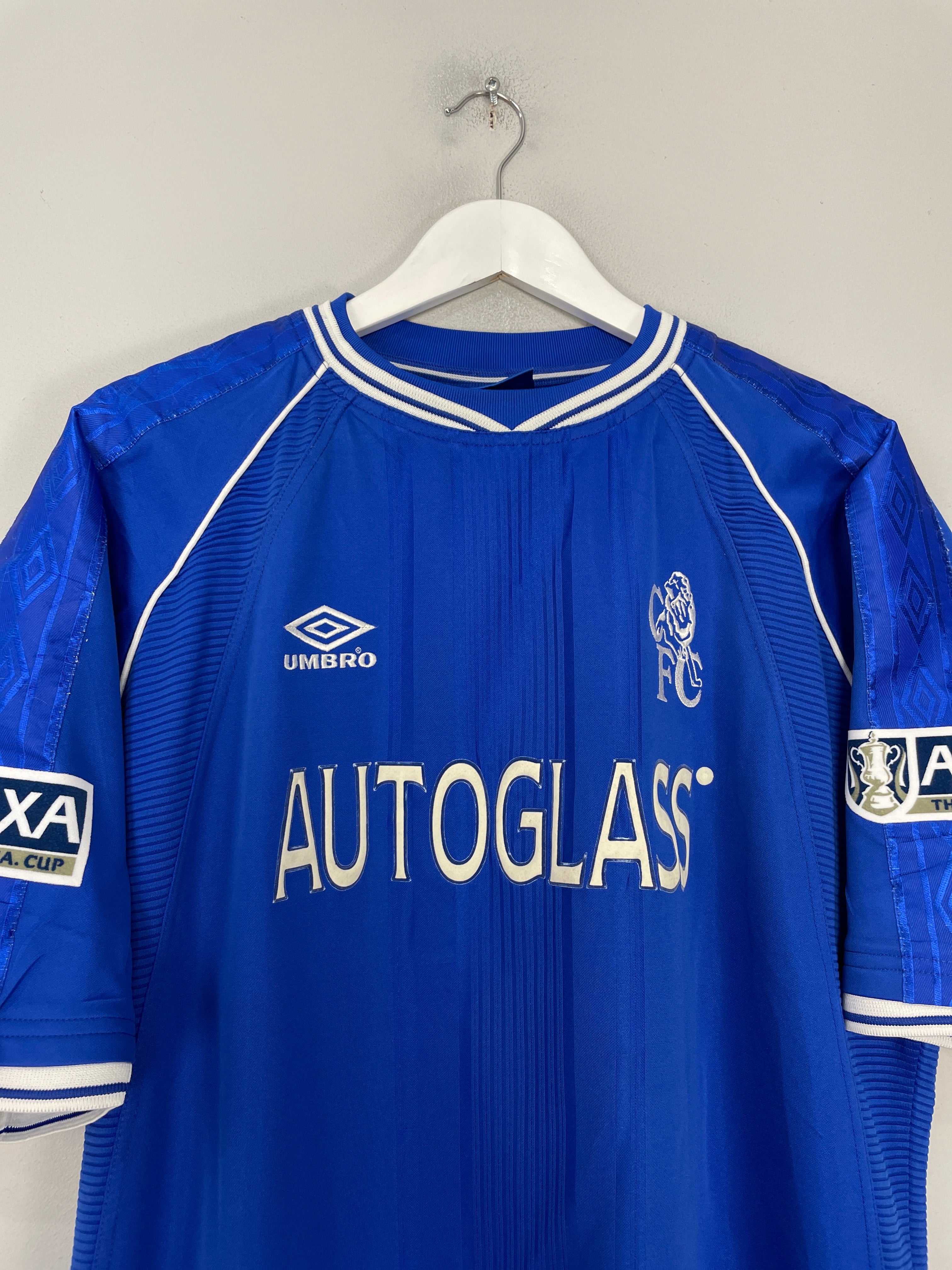 Shop 1999/01 CHELSEA ZOLA #25 FA CUP HOME SHIRT (XL) UMBRO, classic football shirts, vintage football shirts & retro soccer jerseys at Cult Kits