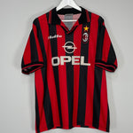 Shop 1997/98 AC MILAN DAVIDS #26 HOME SHIRT (XL) LOTTO, classic football shirts, vintage football shirts & retro soccer jerseys at Cult Kits