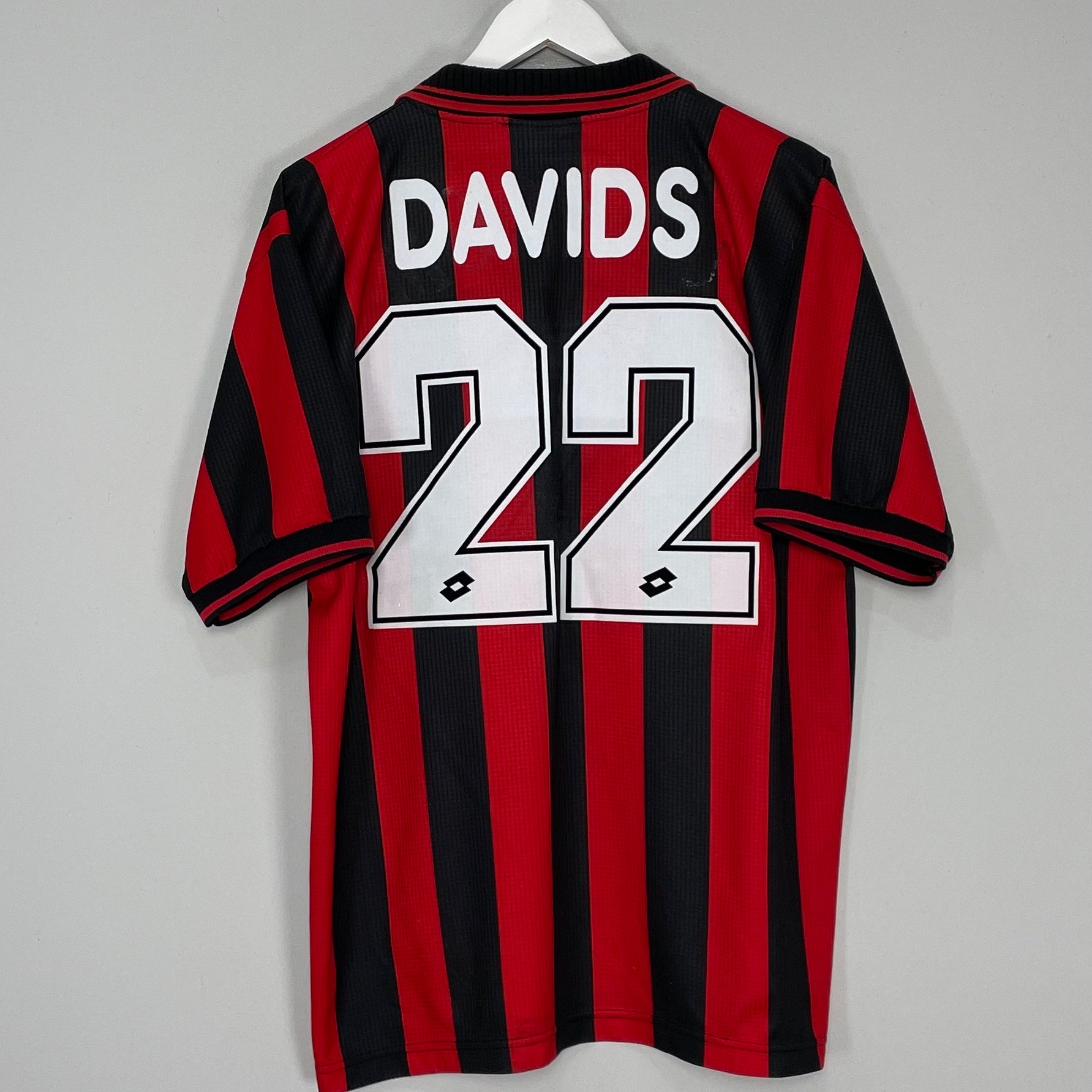Shop 1997/98 AC MILAN DAVIDS #26 HOME SHIRT (XL) LOTTO, classic football shirts, vintage football shirts & retro soccer jerseys at Cult Kits