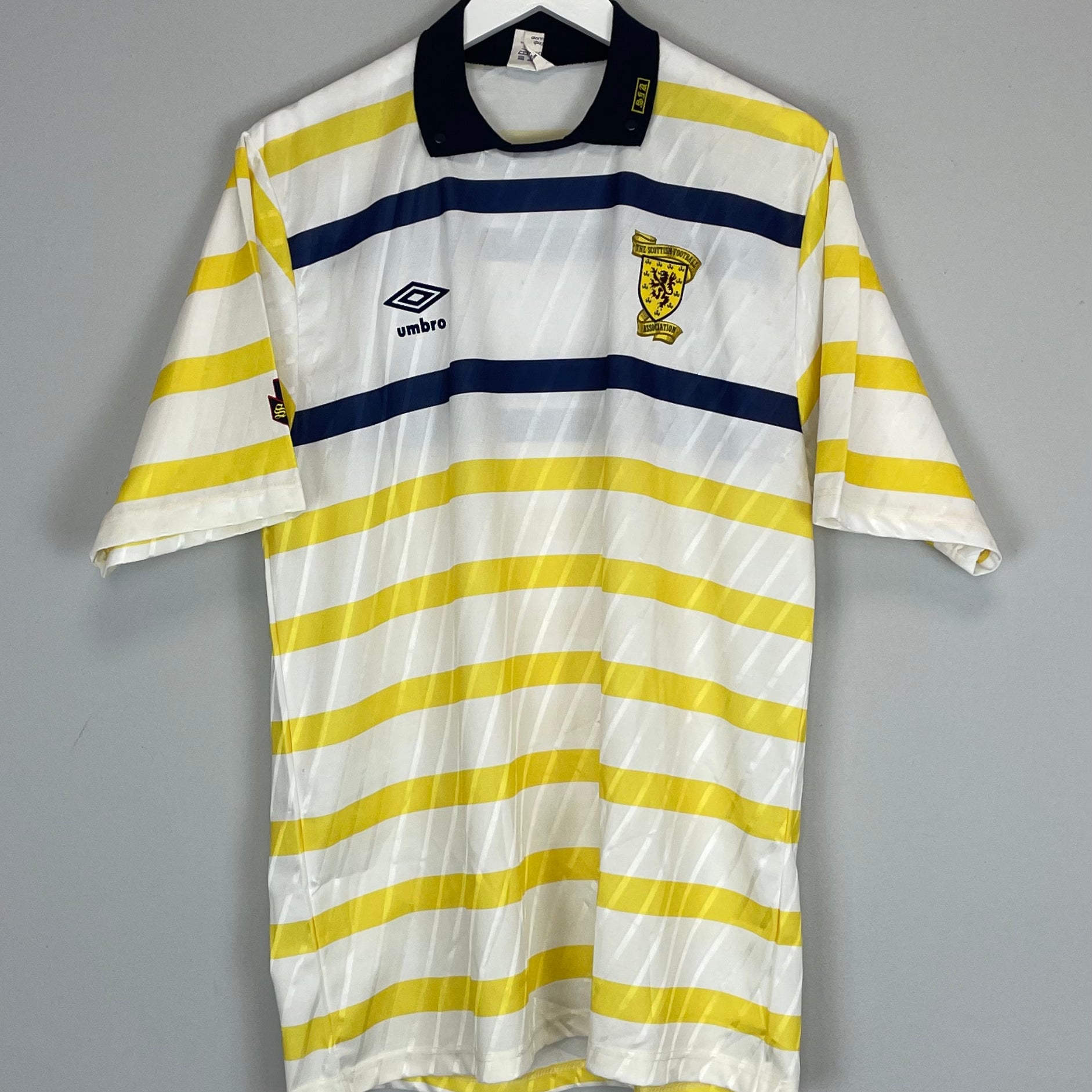 Shop 1988/91 SCOTLAND *MINT* AWAY SHIRT (L) UMBRO, classic football shirts, vintage football shirts & retro soccer jerseys at Cult Kits
