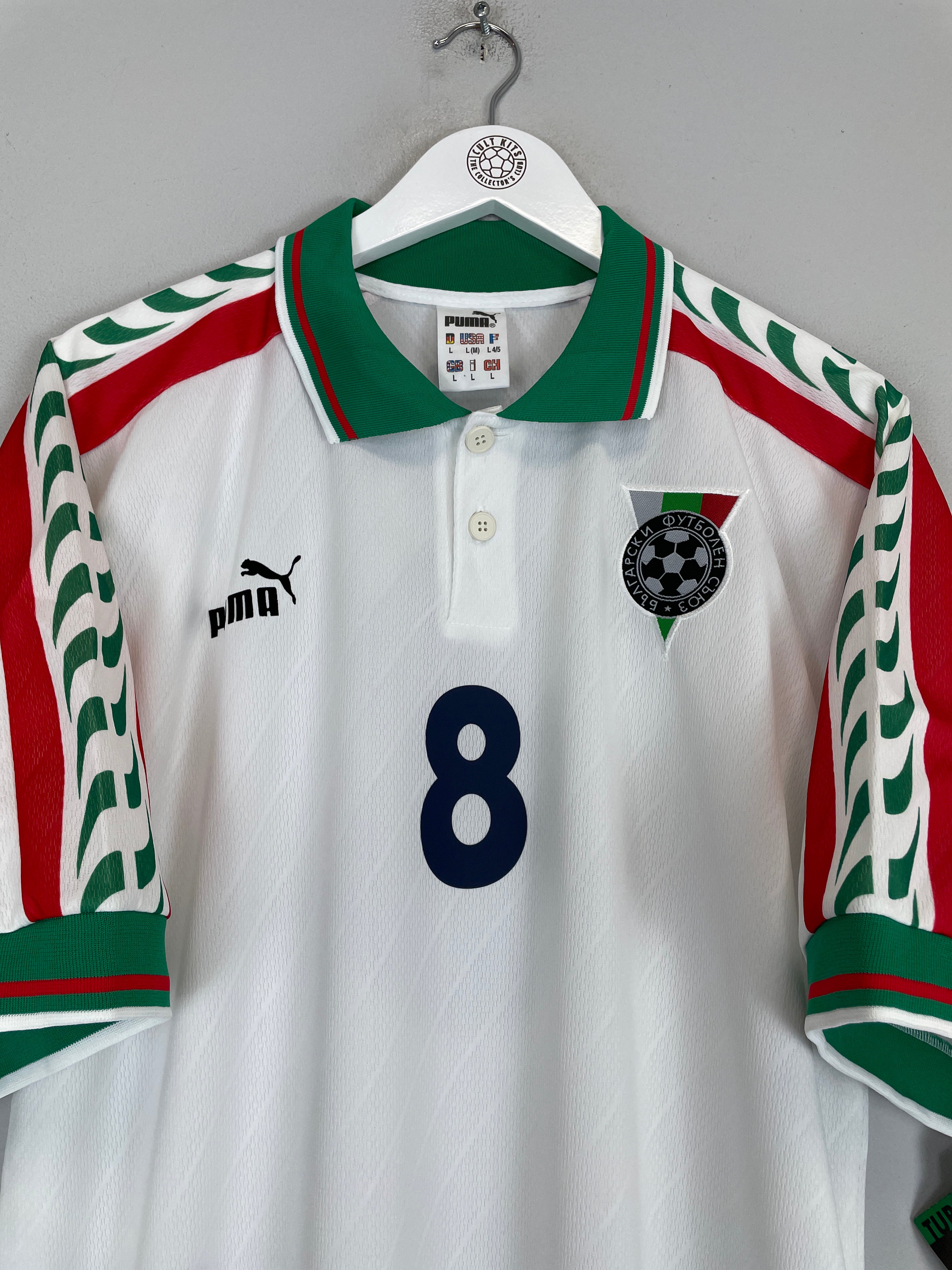 Shop 1996/98 BULGARIA STOITCHKOV #8 *BNWT* HOME SHIRT (L) PUMA, classic football shirts, vintage football shirts & retro soccer jerseys at Cult Kits
