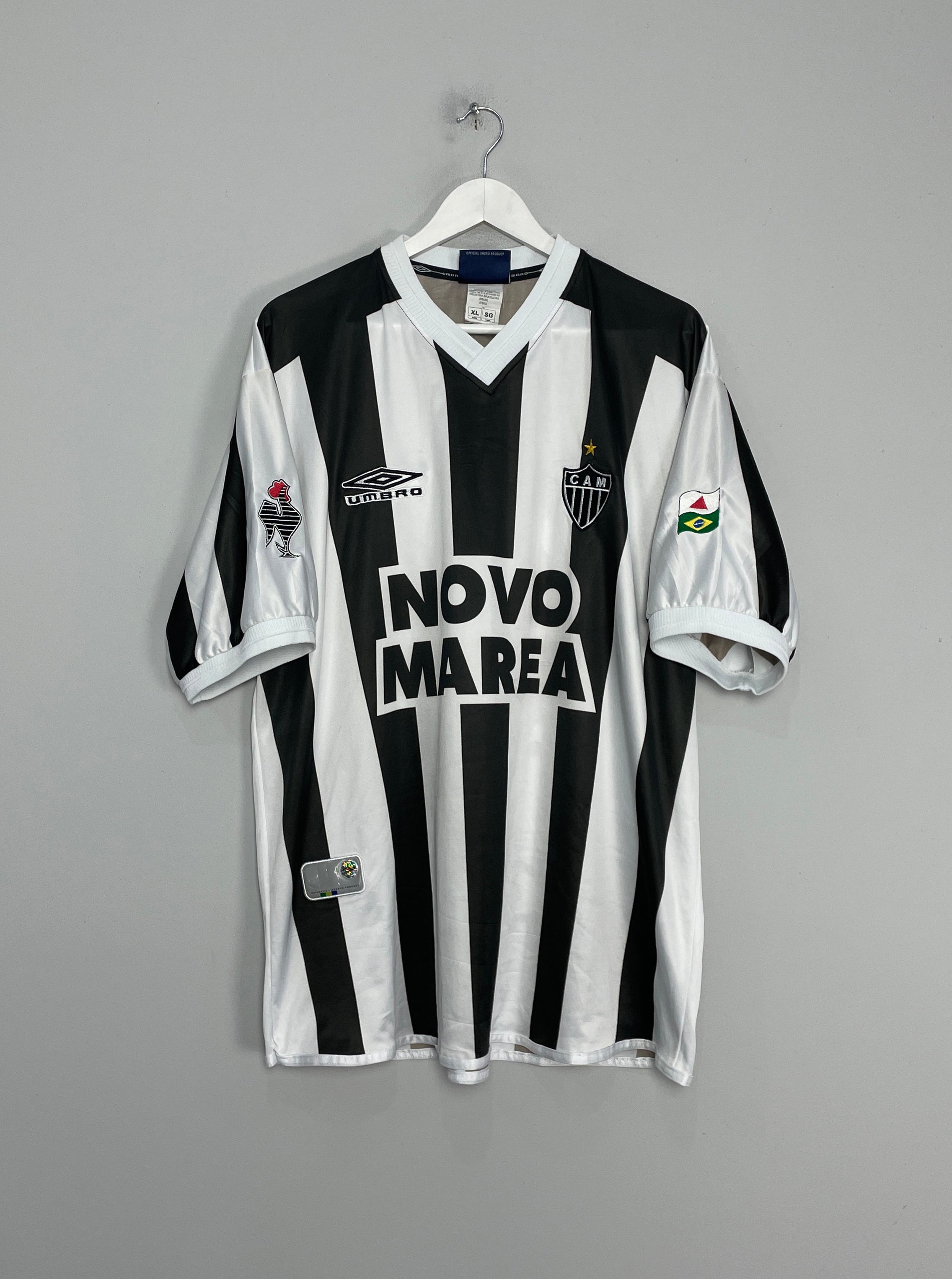 Shop 2002/03 ATLETICO MINEIRO #10 HOME SHIRT (XL) UMBRO, classic football shirts, vintage football shirts & retro soccer jerseys at Cult Kits