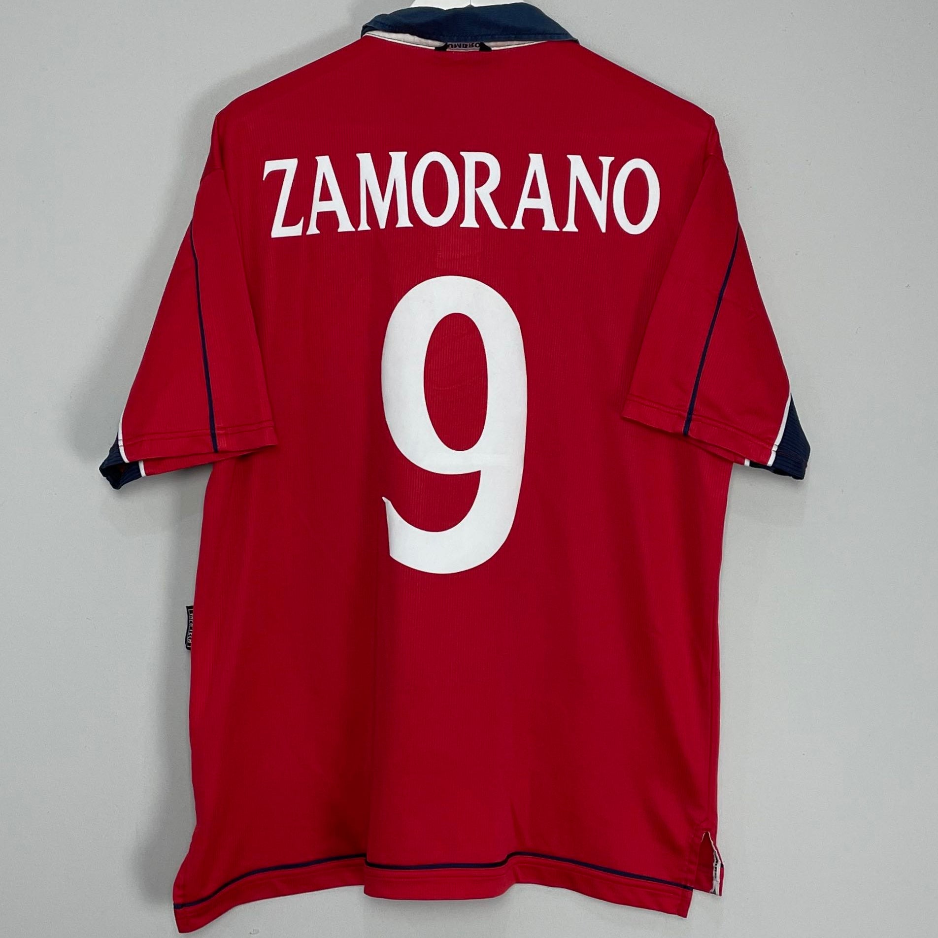 Shop 2000/01 CHILE ZAMORANO #9 HOME SHIRT (XL) UMBRO, classic football shirts, vintage football shirts & retro soccer jerseys at Cult Kits