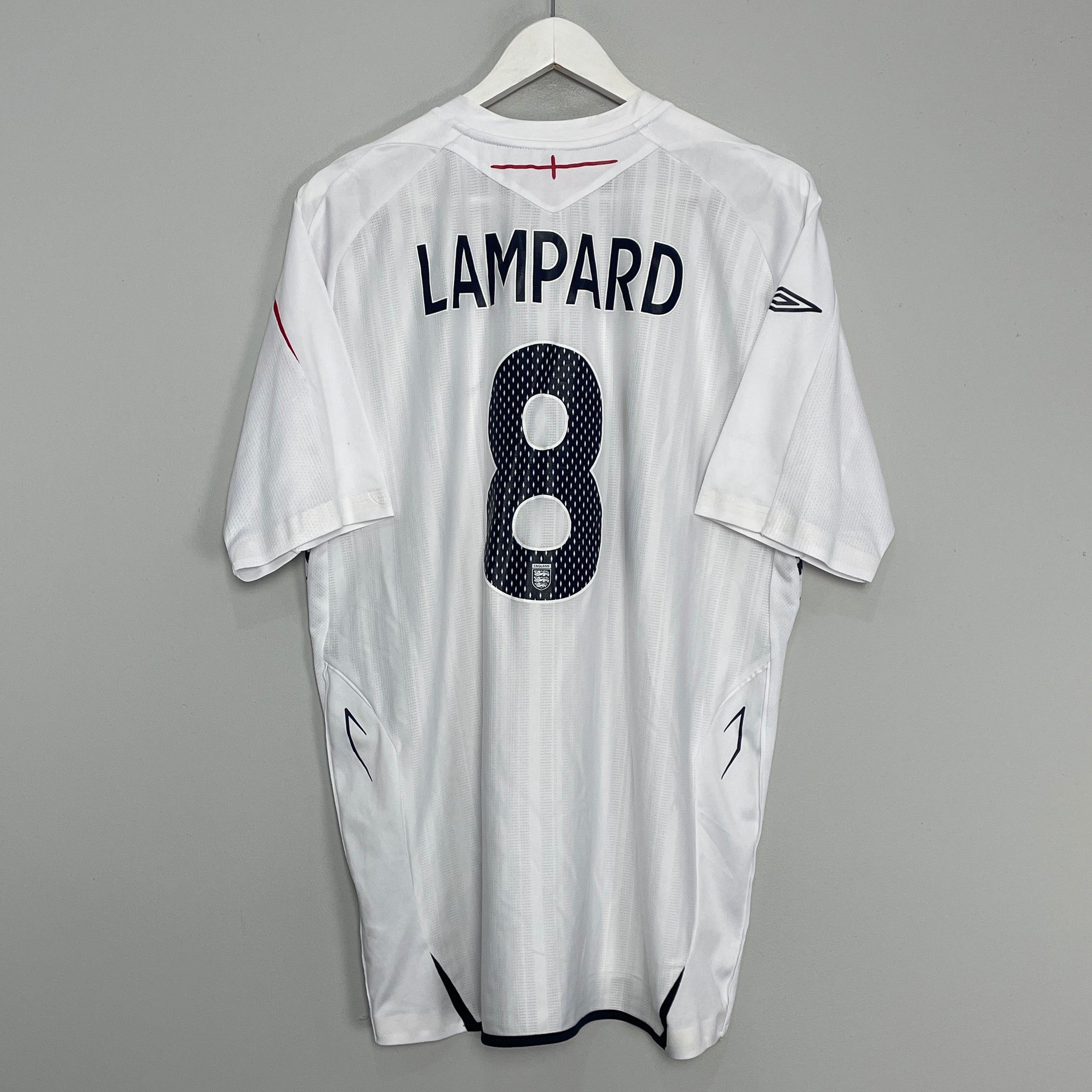 Shop 2007/09 ENGLAND LAMPARD #8 HOME SHIRT (XL) UMBRO, classic football shirts, vintage football shirts & retro soccer jerseys at Cult Kits